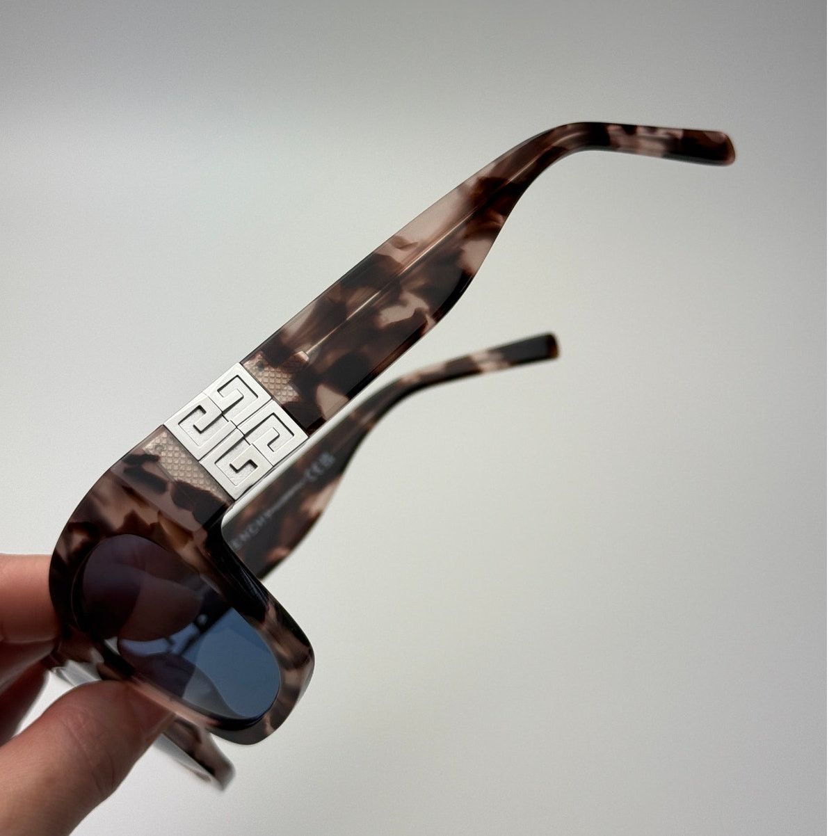 Givenchy NEW Givenchy Sunglasses GV40072I 55V Coloured Havana/Blue Size ONE SIZE - 5 Thumbnail