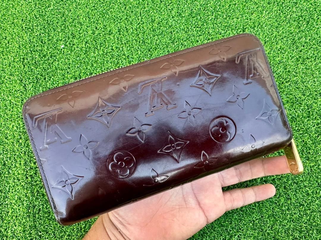 Louis Vuitton Authentic Louis Vuitton Amarante Monogram Vernis Zippy Size ONE SIZE - 2 Thumbnail
