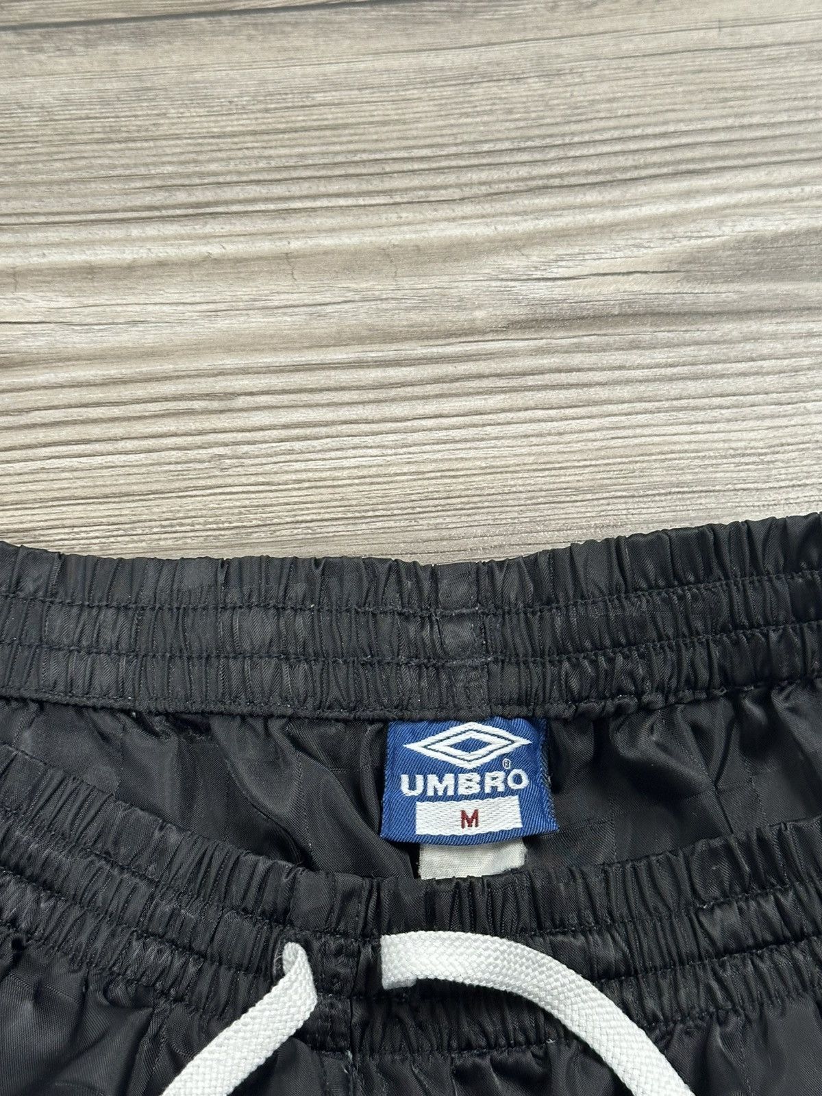 Umbro Vintage Umbro Checkered Shorts Size US 29 - 7 Thumbnail