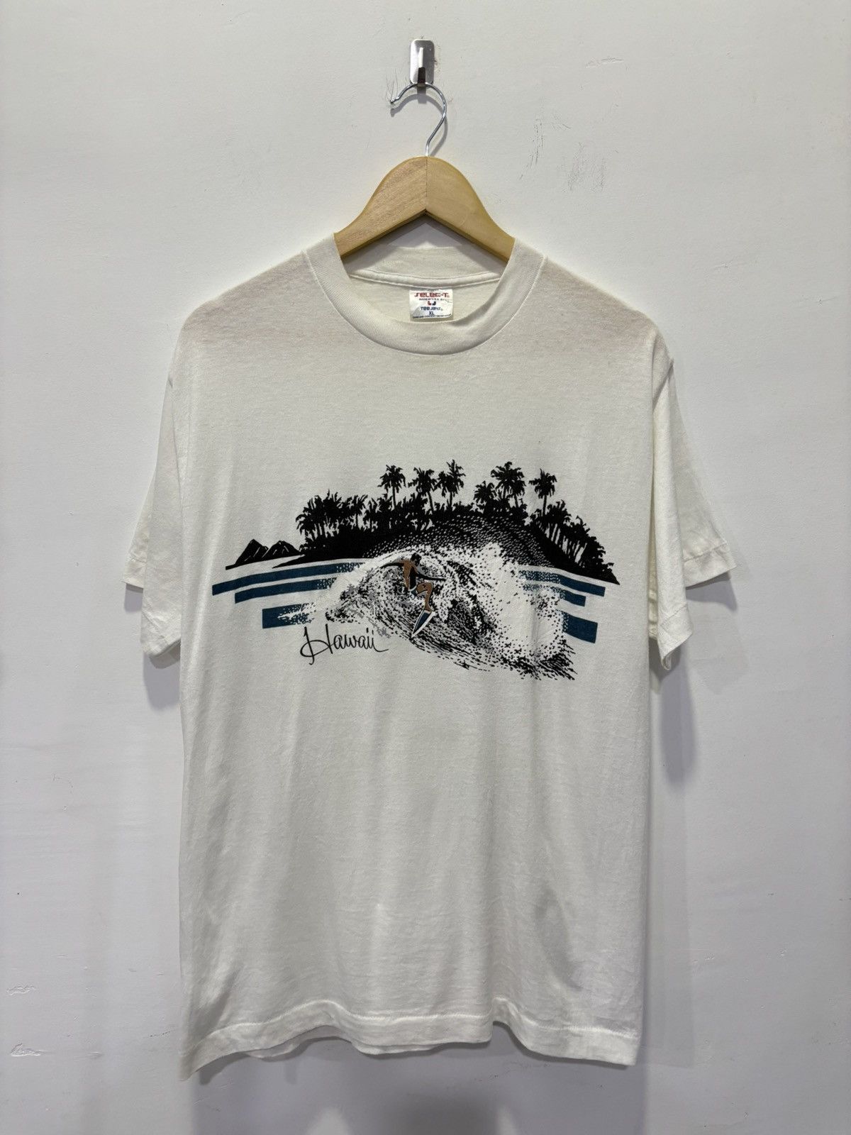Vintage Vintage Hawaii Tshirt Size US XL / EU 56 / 4 - 1 Thumbnail