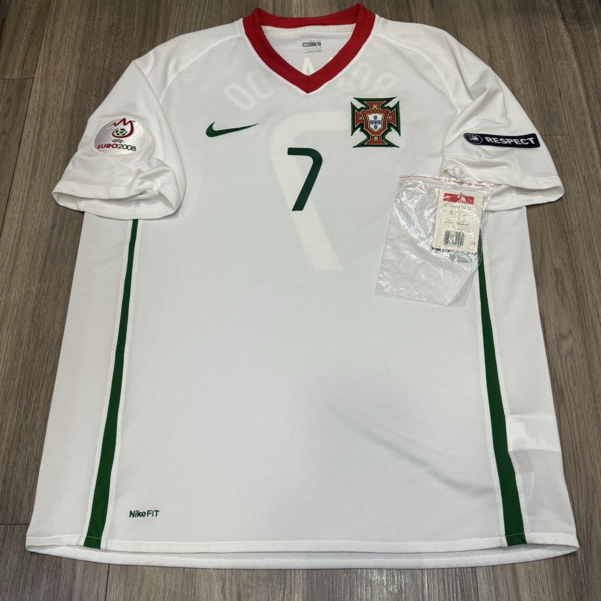 Nike Portugal Euro2008 away shirt #7 Ronaldo (bnwt) Size US L / EU 52-54 / 3 - 1 Thumbnail