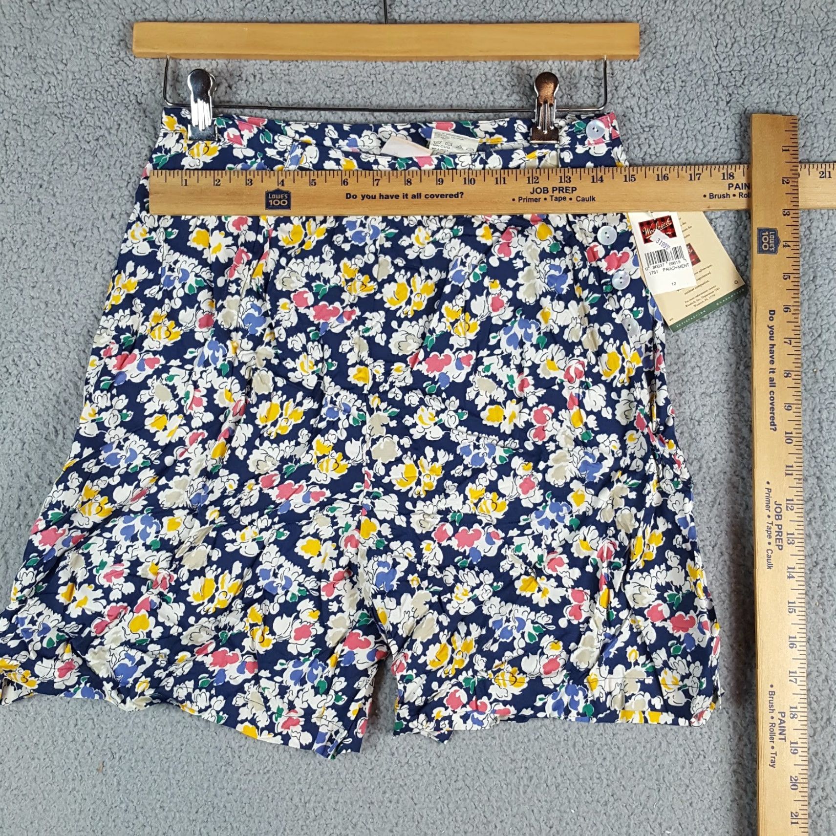 Vintage VINTAGE Woolrich Floral Print Women's Size 12 Relaxed Fit Golf Shorts Size 34" / US 12 / IT 48 - 6 Thumbnail