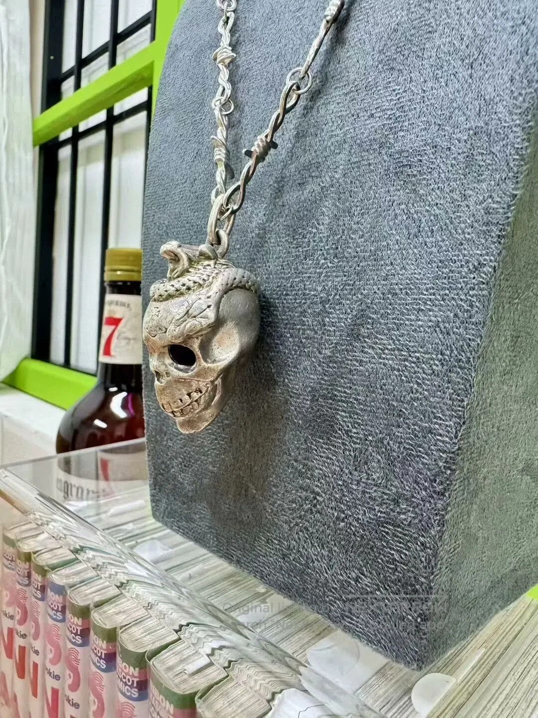Vivienne Westwood vivienne westwood skull pendant necklace. Size ONE SIZE - 2 Thumbnail