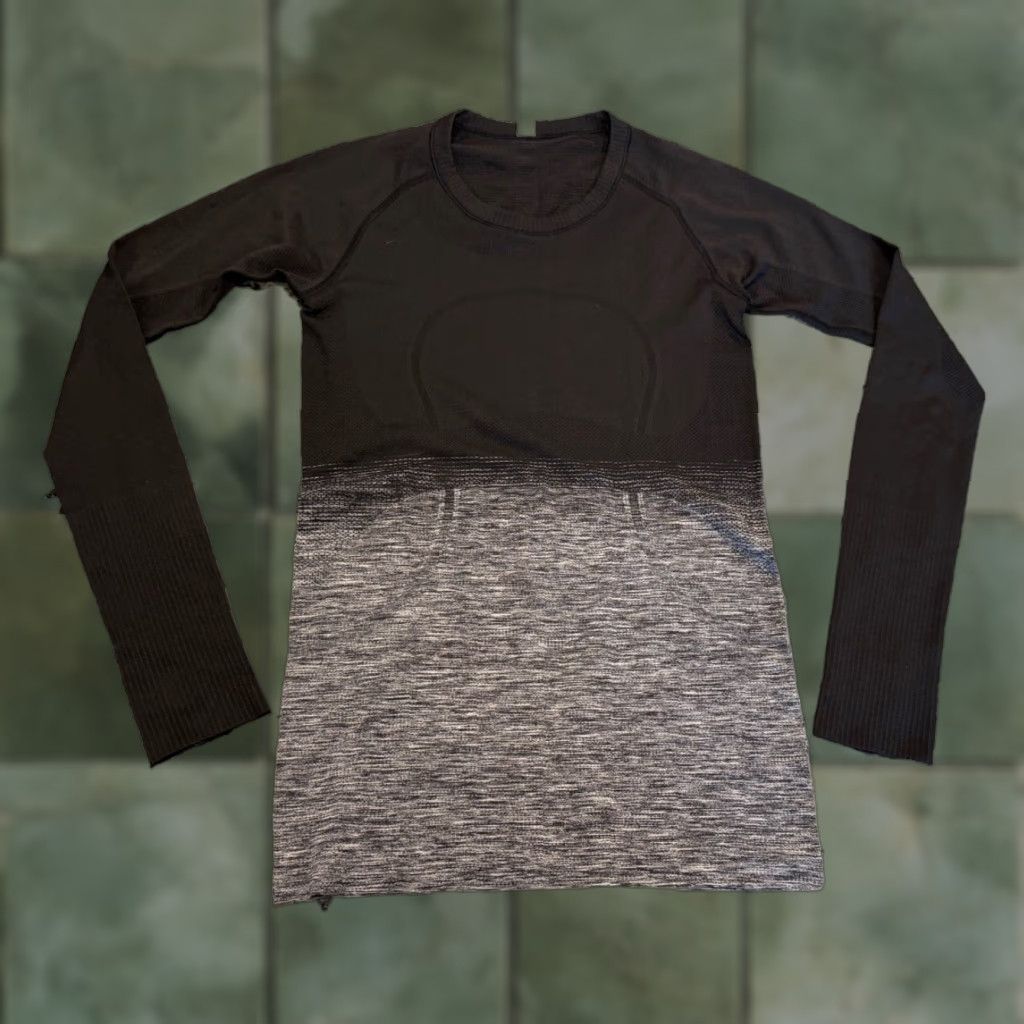 Lululemon Lululemon Swiftly Tech Long Sleeve Crew T-Shirt Size 6 Black White Ombré Women Pullover Breathable Lightweight Stretch Size M / US 6-8 / IT 42-44 - 1 Thumbnail