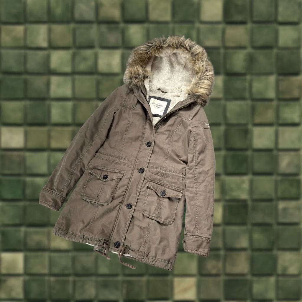 Abercrombie & Fitch VINTAGE Abercrombie & Fitch Long Coat Jacket Parka Women XS Brown Y2K Retro Faux Fur Hooded Long Coat Size XS / US 0-2 / IT 36-38 - 1 Thumbnail