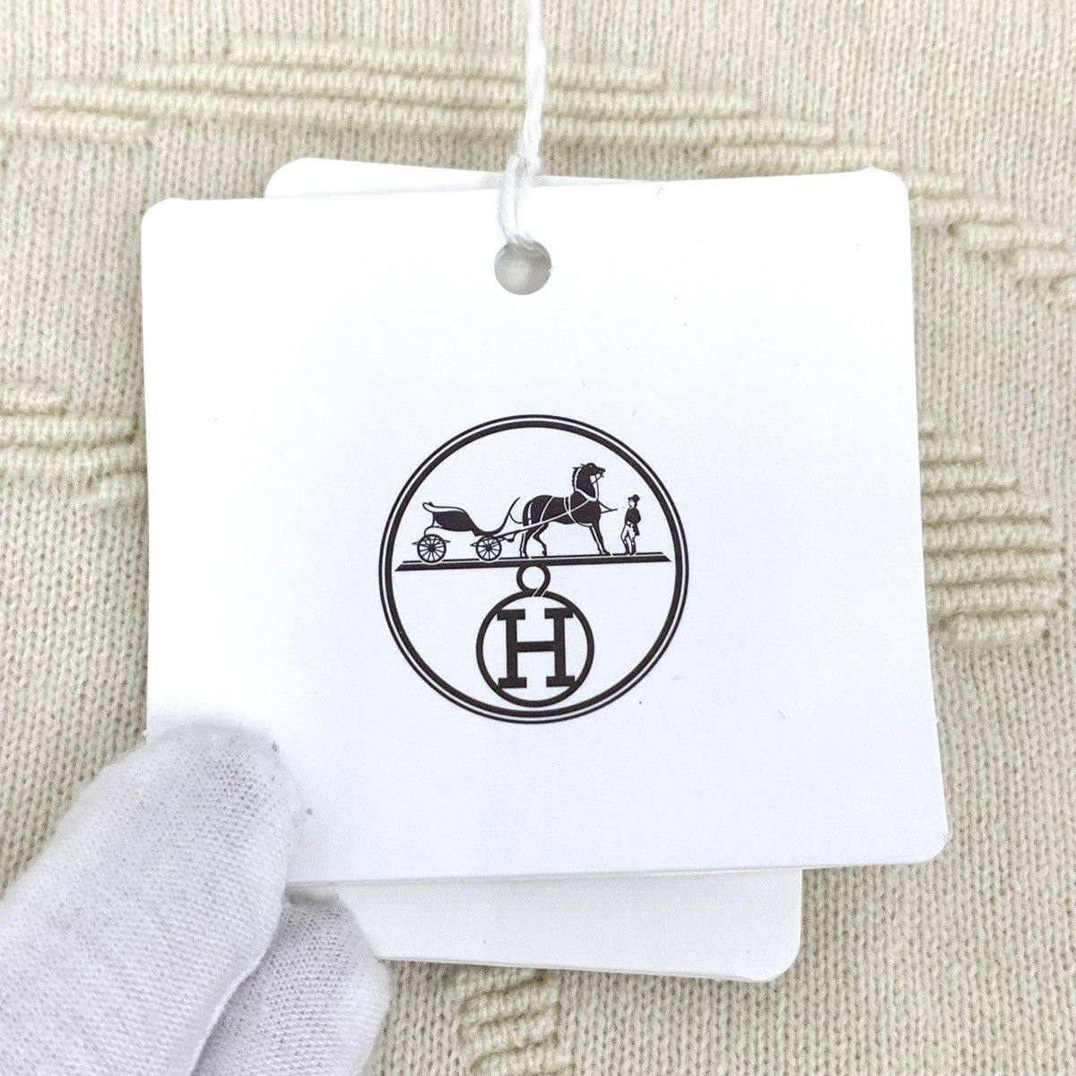 Hermes Hermes 24 Style Beige Long Sleeve Knit Sweater K26WX Size S / US 4 / IT 40 - 6 Thumbnail
