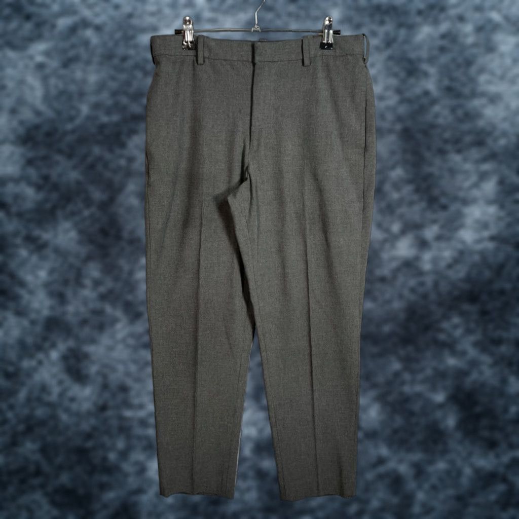 Uniqlo Uniqlo Slim Dress Pants Men's 27-30 29 In Gray Polyester Blend Flat Front Tapered Size US 29 - 1 Thumbnail
