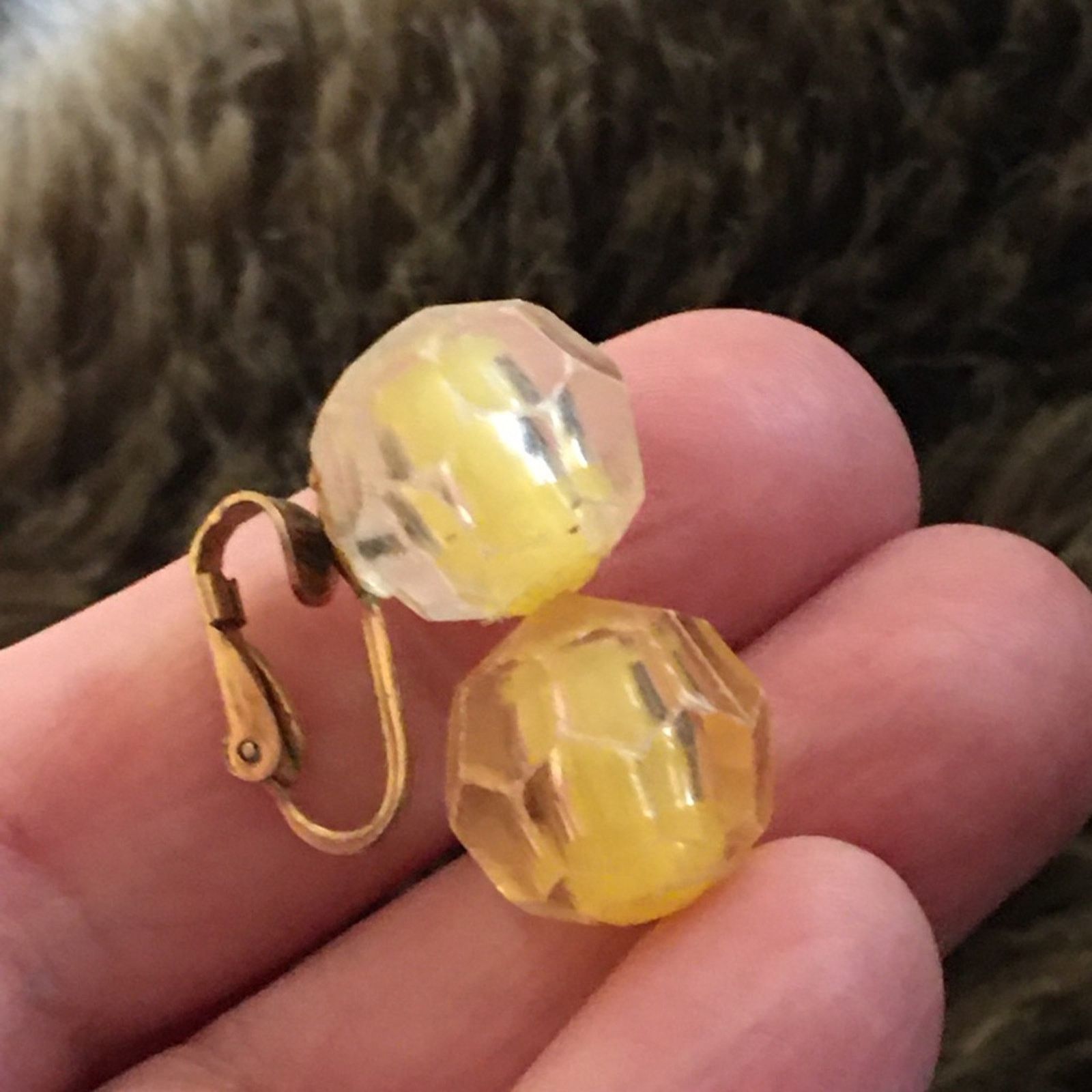 Vintage Vintage signed Richelieu dangle bead clip earrings Size ONE SIZE - 5 Thumbnail