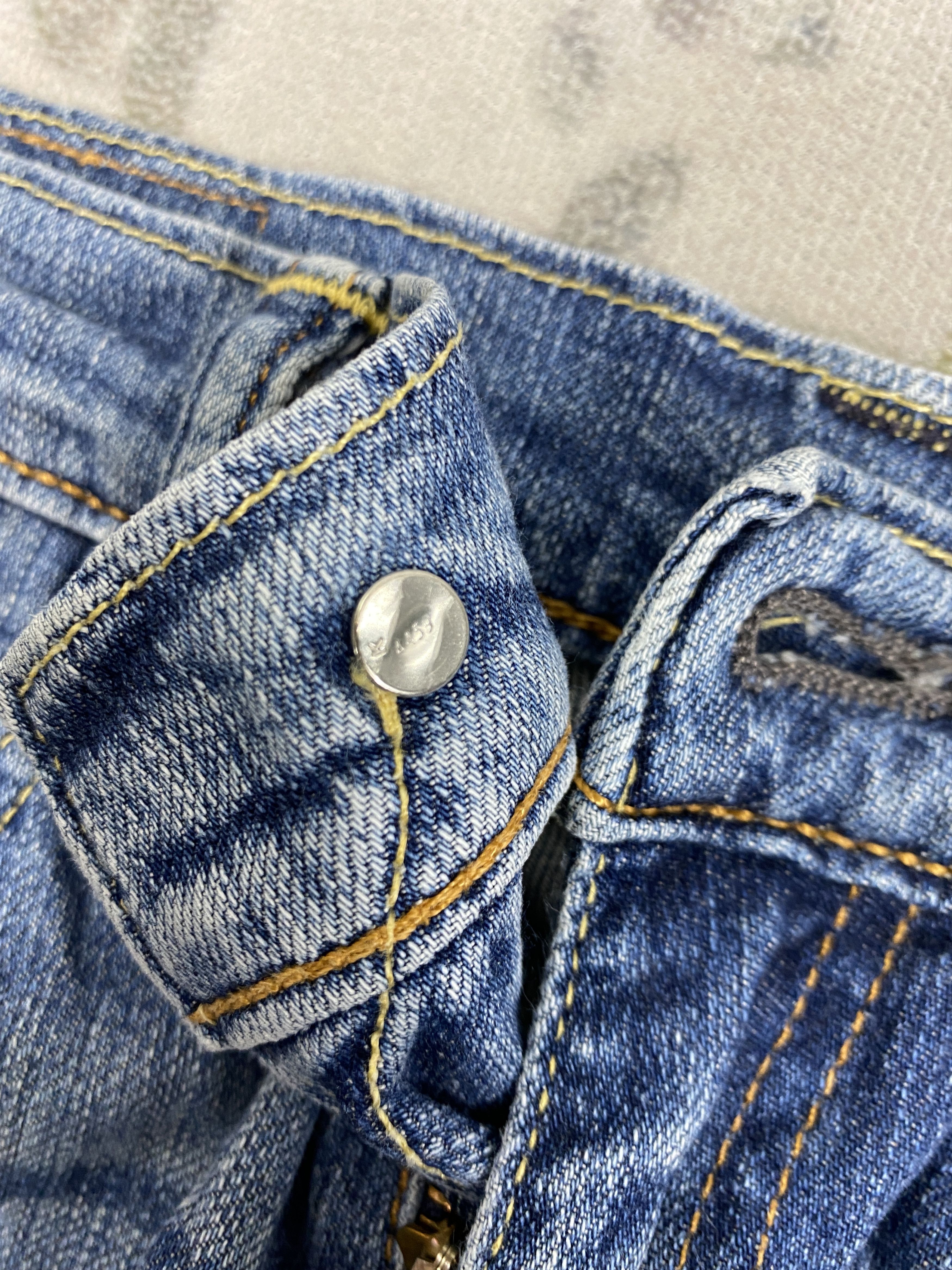Levi's Distressed Blue Levi's 511 Jeans 29x32 Denim- JN3739 Size US 29 - 6 Thumbnail