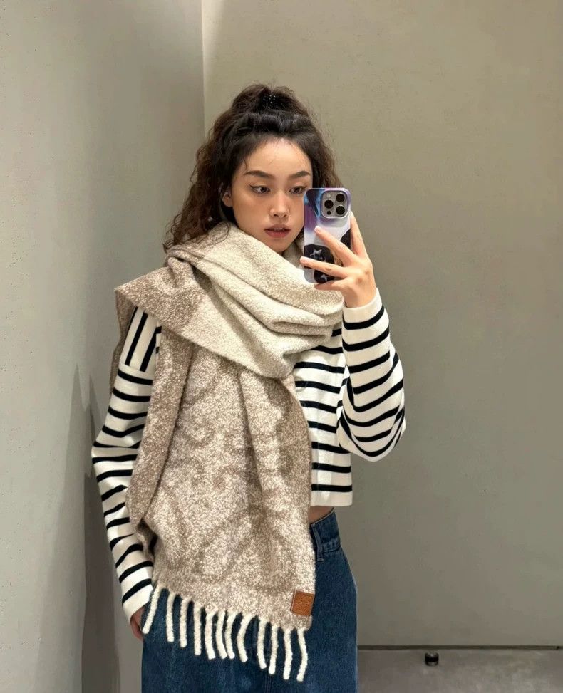 Loewe LOEWE A beige scarf with sheep's hair Size ONE SIZE - 7 Thumbnail