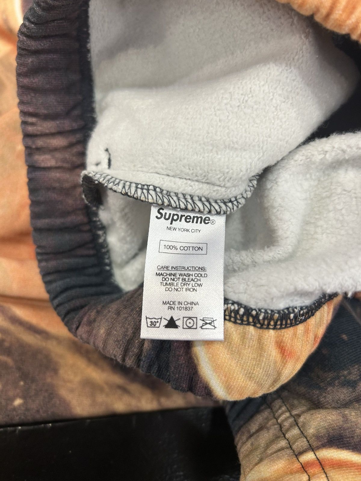Supreme Supreme Blood and Semen Sweatsuit Size US L / EU 52-54 / 3 - 12 Thumbnail