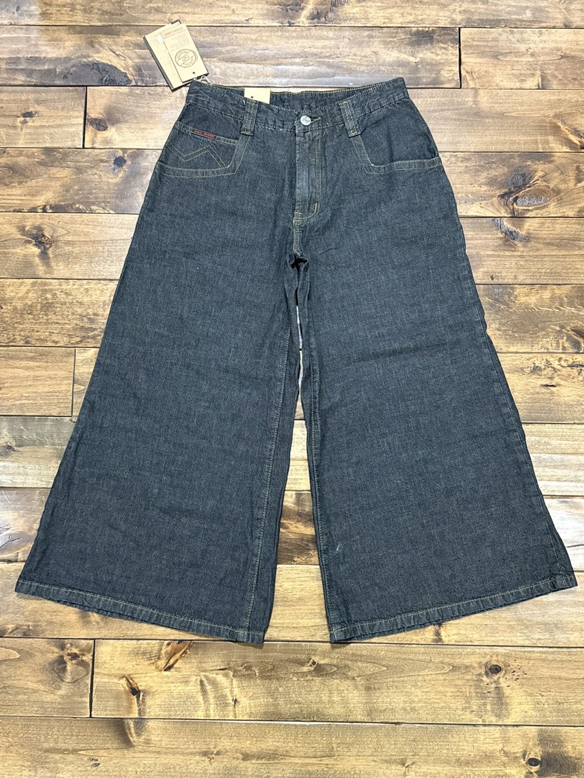 Vintage Vtg AOJI Jean Shorts Wide Leg Rave Y2K Baggy Skater Denim Size US 29 - 1 Thumbnail