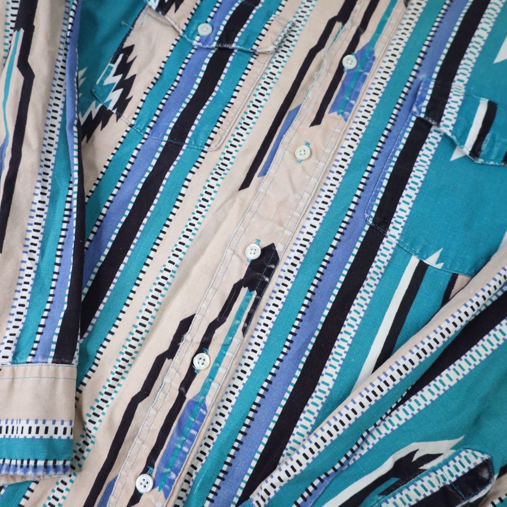 Wrangler VINTAGE Wrangler Mens Large Vertical Aztec Navajo Design Striped Western Shirt Size US L / EU 52-54 / 3 - 4 Thumbnail