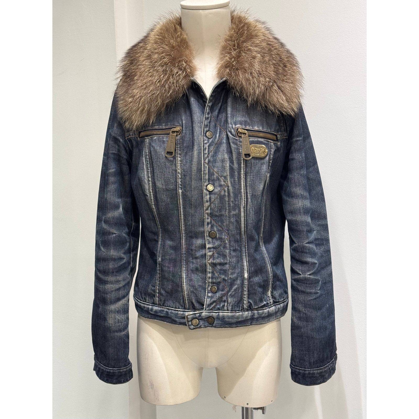 Dolce & Gabbana 2001 Dolce & Gabbana real fur denim jacket Size L / US 10 / IT 46 - 2 Thumbnail