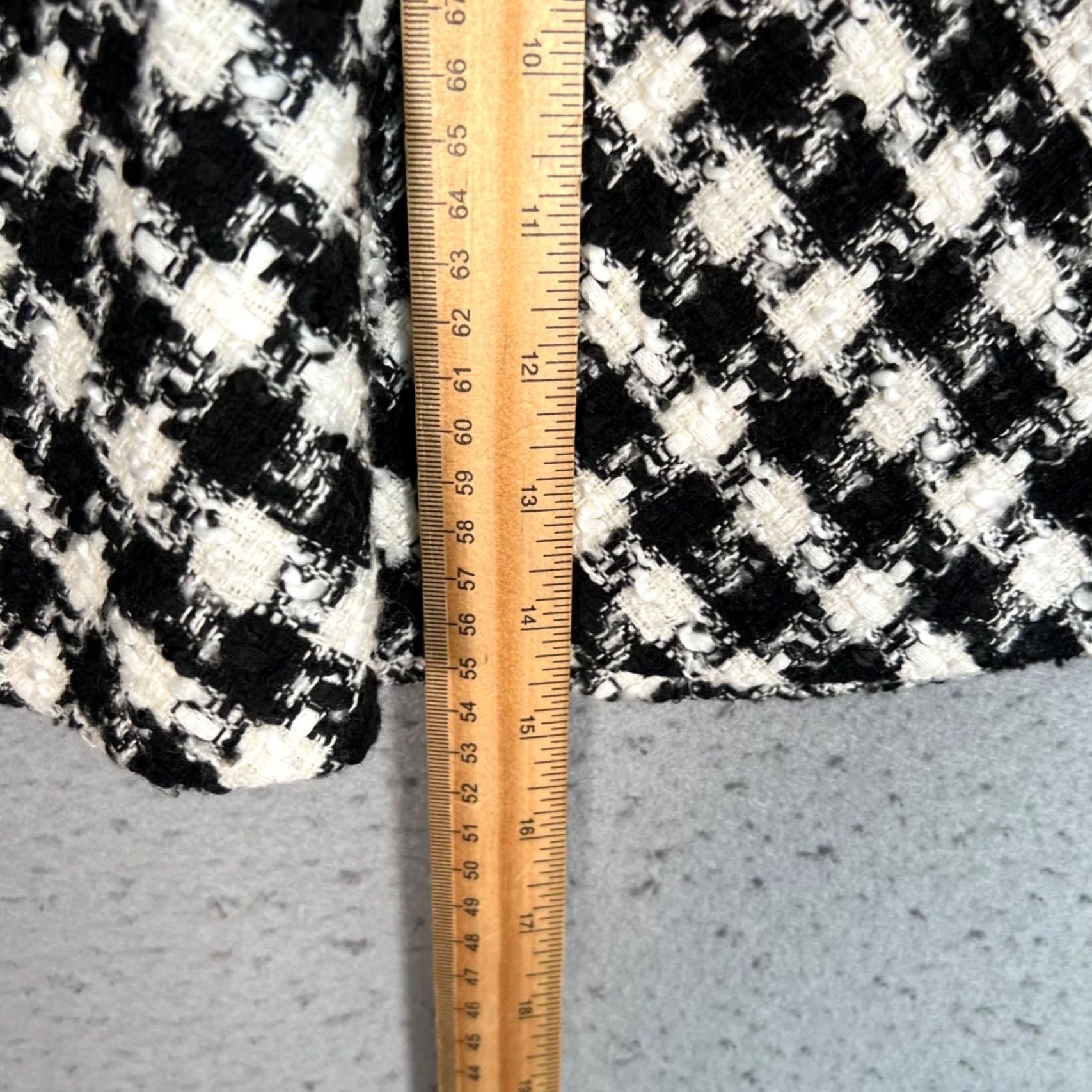 Zara Zara Skirt Womens Small Black & White Houndstooth Tweed Mini Short Casual Summer Spring Size 28" / US 6 / IT 42 - 6 Thumbnail