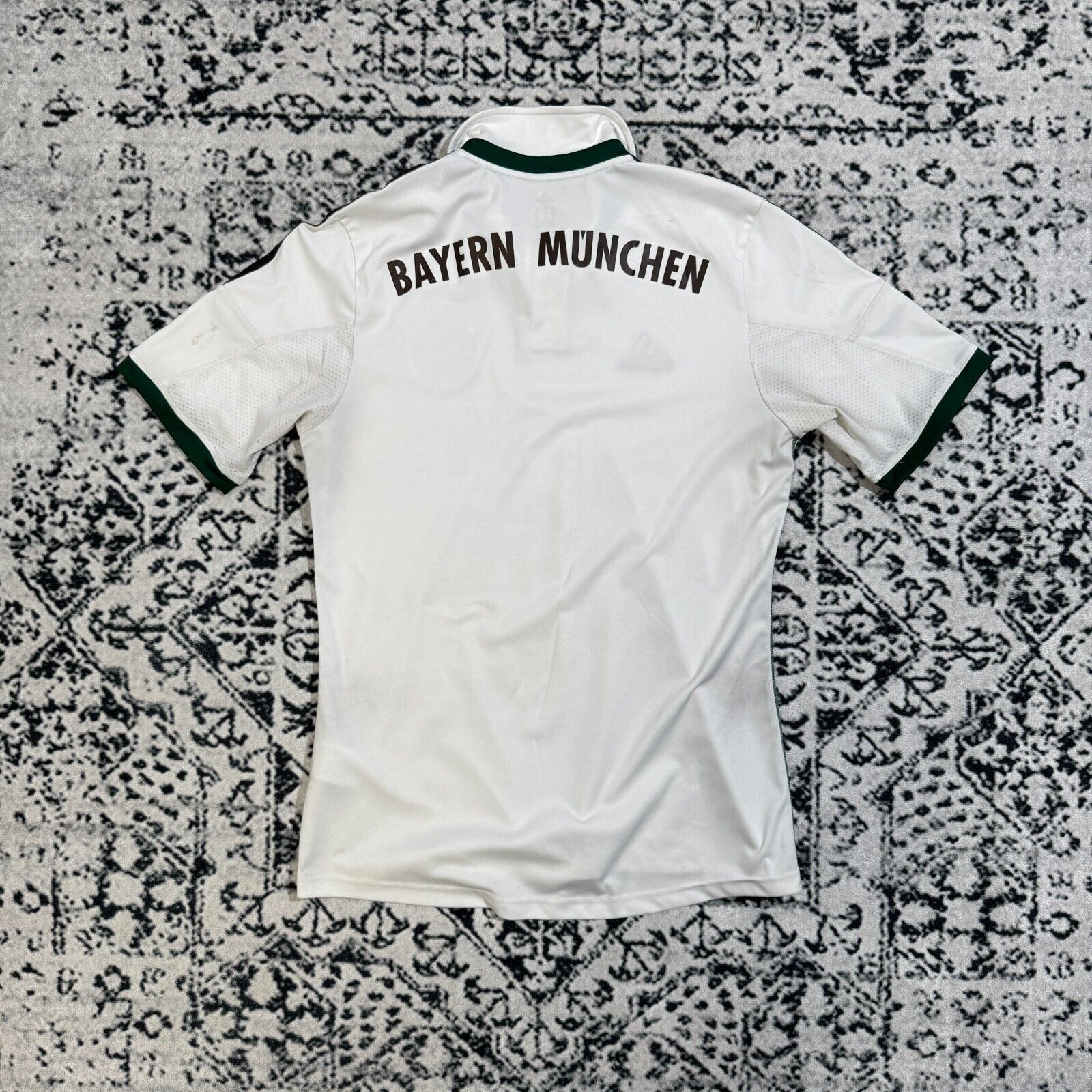 Adidas × Vintage Adidas White Polyester Jersey T-Shirt Size M Bayern Munchen Size US M / EU 48-50 / 2 - 17 Thumbnail