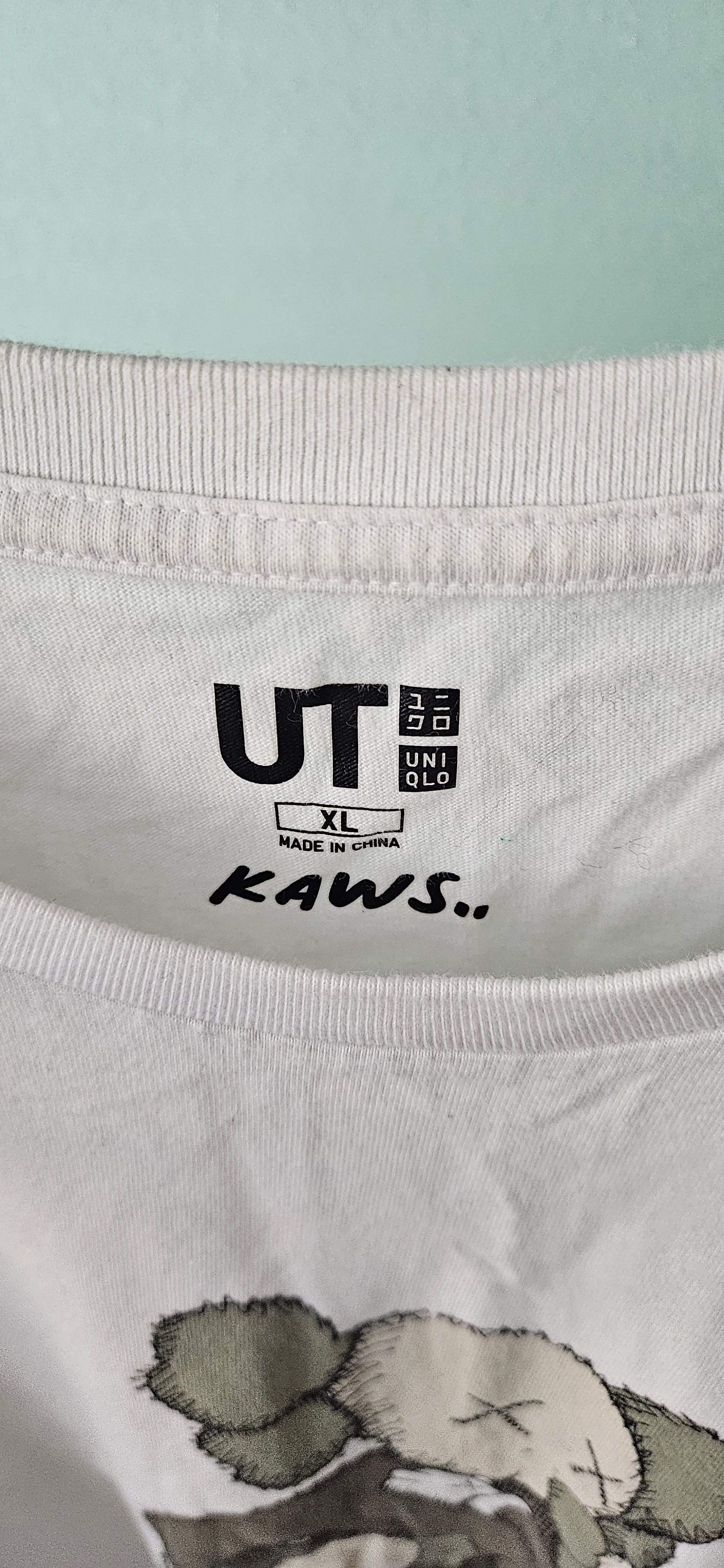 Kaws × Uniqlo Uniqlo x Kaws Size US XL / EU 56 / 4 - 2 Thumbnail