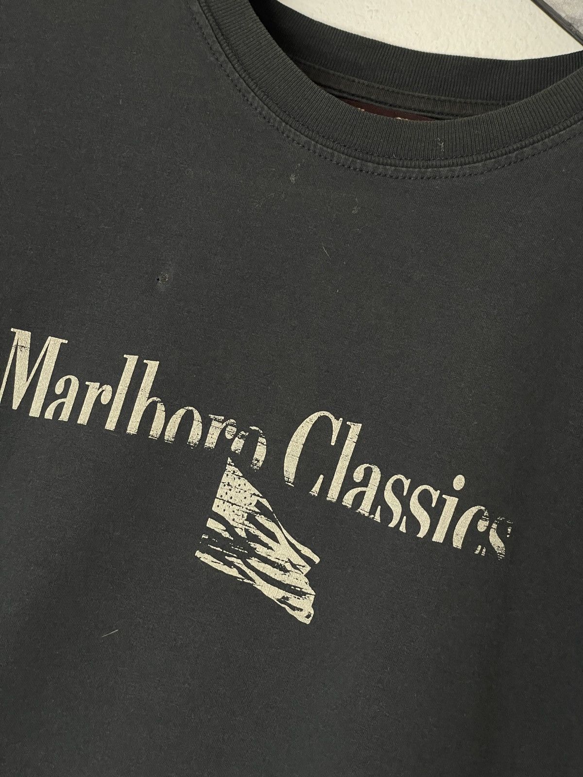 Marlboro Classics Vintage Faded Marlboro clasics T shirt USA Flag tee Size US L / EU 52-54 / 3 - 3 Thumbnail