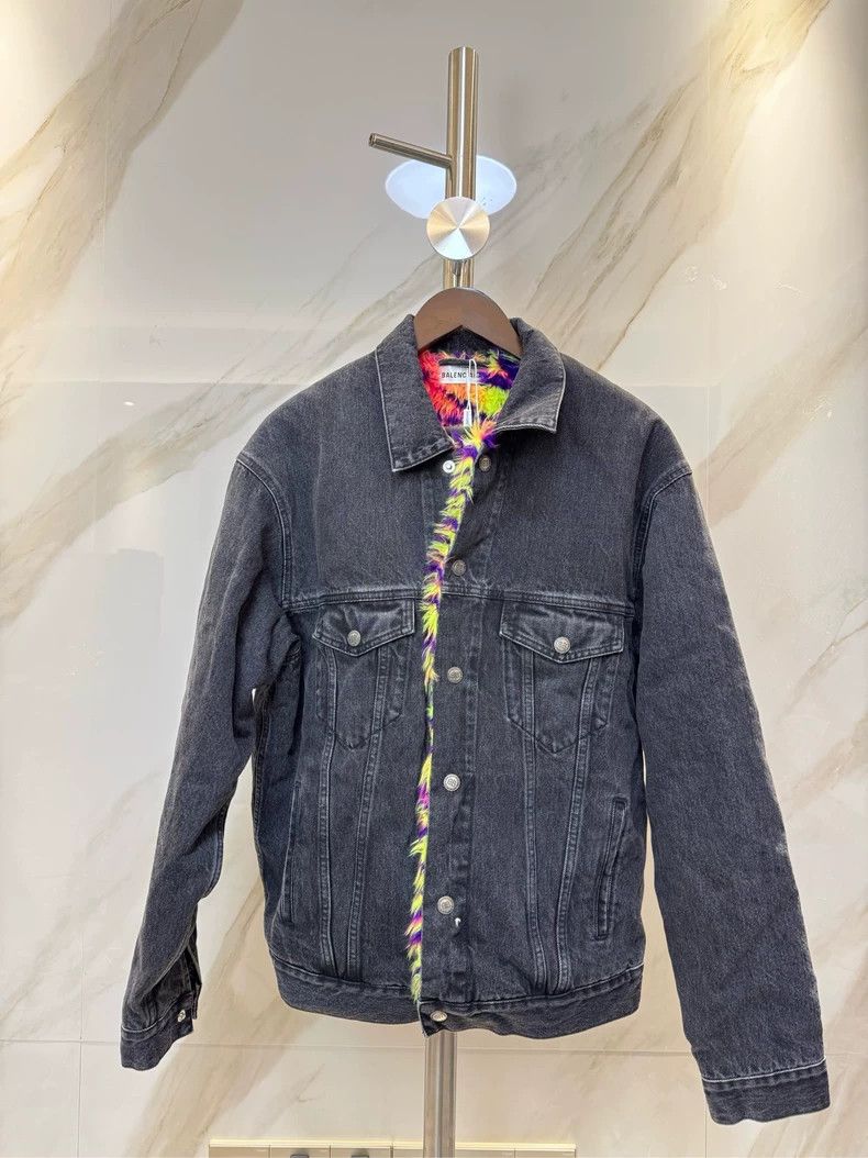 Balenciaga size 34 Fur coat