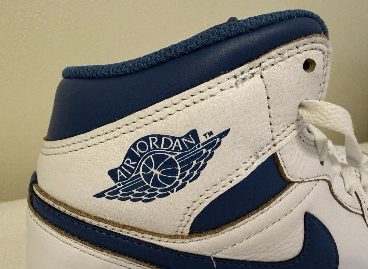 Nike 8.5 Air Jordan Retro 1 Mid white industrial blue Size US 8.5 / EU 41-42 - 8 Thumbnail