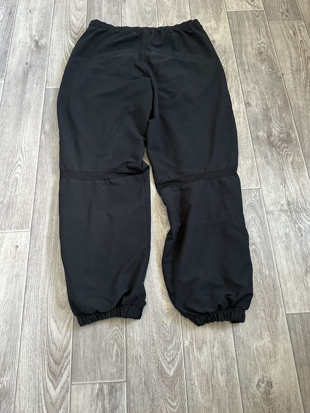 Nike × Vintage Nike Vintage 00s Air Max Drill Y2K Nylon Baggy Pants S size Size US 31 - 13 Thumbnail