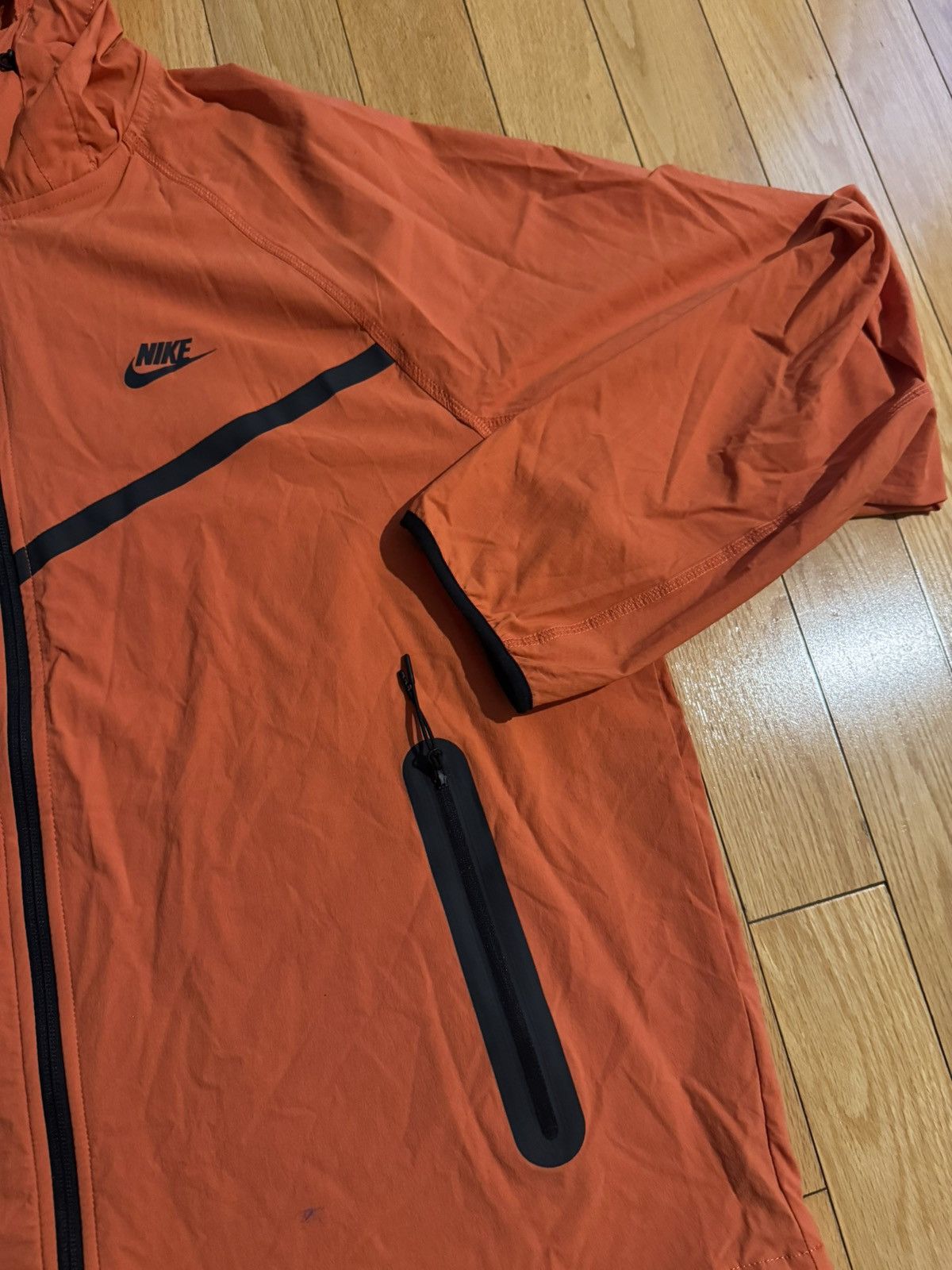 Nike Men's Nike $165 Men's Tech Woven Full Zip Windbreaker HM7151 Size US M / EU 48-50 / 2 - 2 Thumbnail