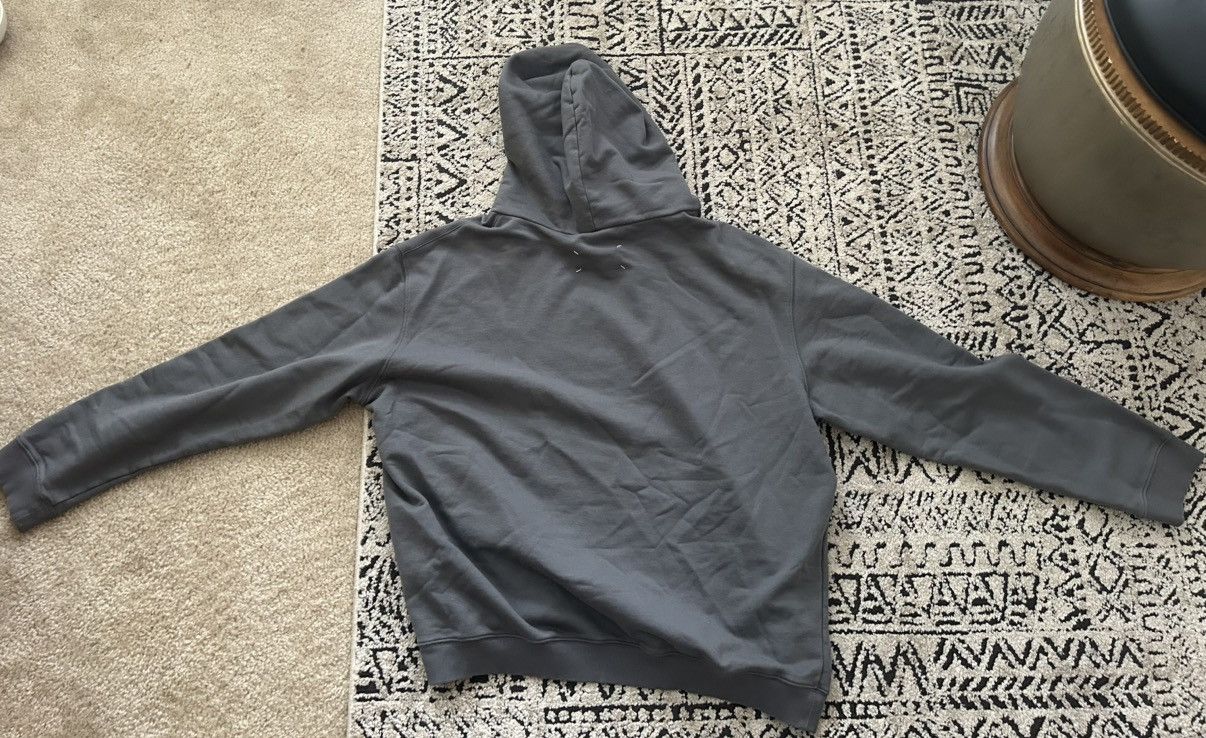 Maison Margiela Maison Margiela Tape Logo Hoodie - Charcoal Grey Size US L / EU 52-54 / 3 - 3 Thumbnail