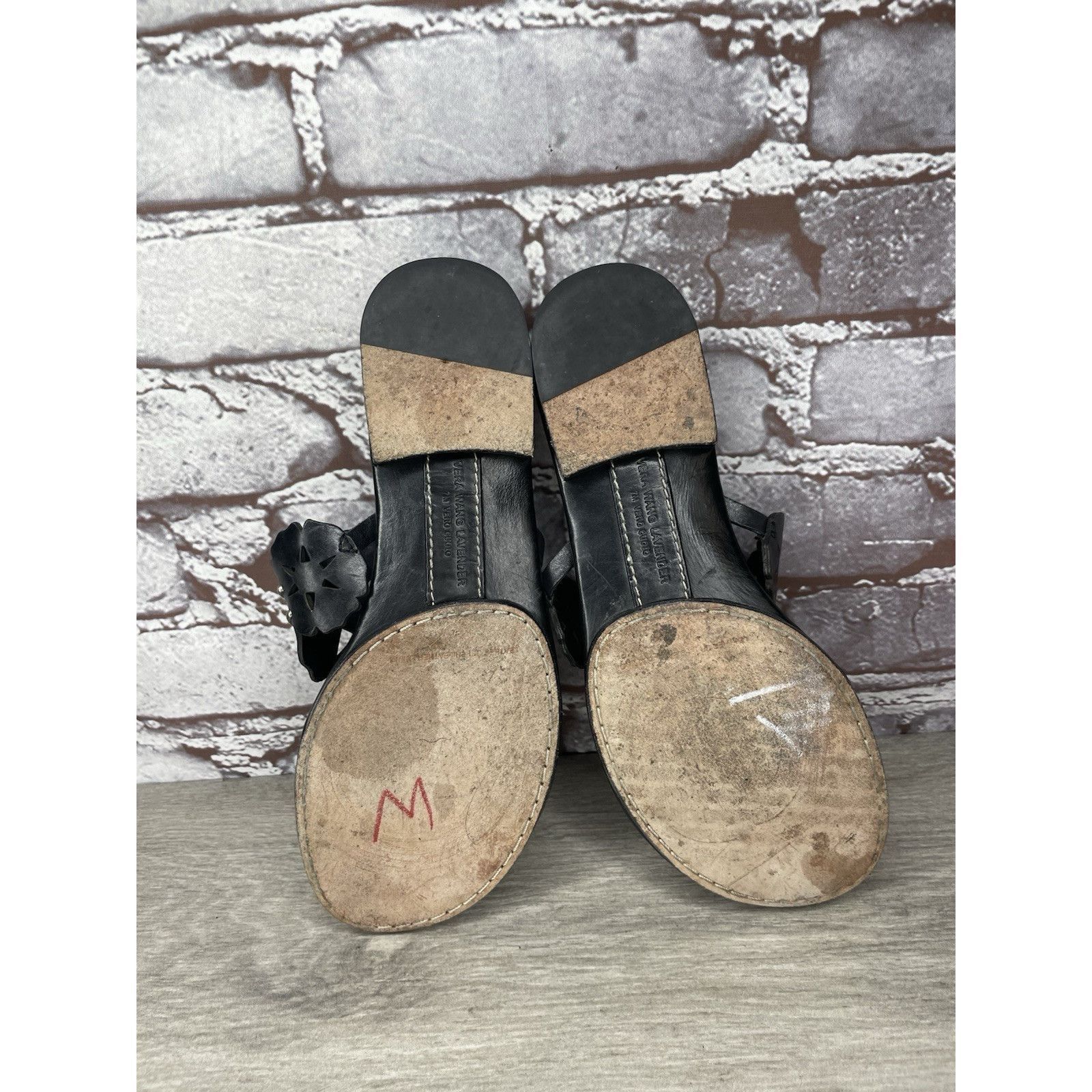 Vera Wang Vera Wang Lavender Label Black Leather Slides Thong Sandals Size US 6 / IT 36 - 21 Thumbnail