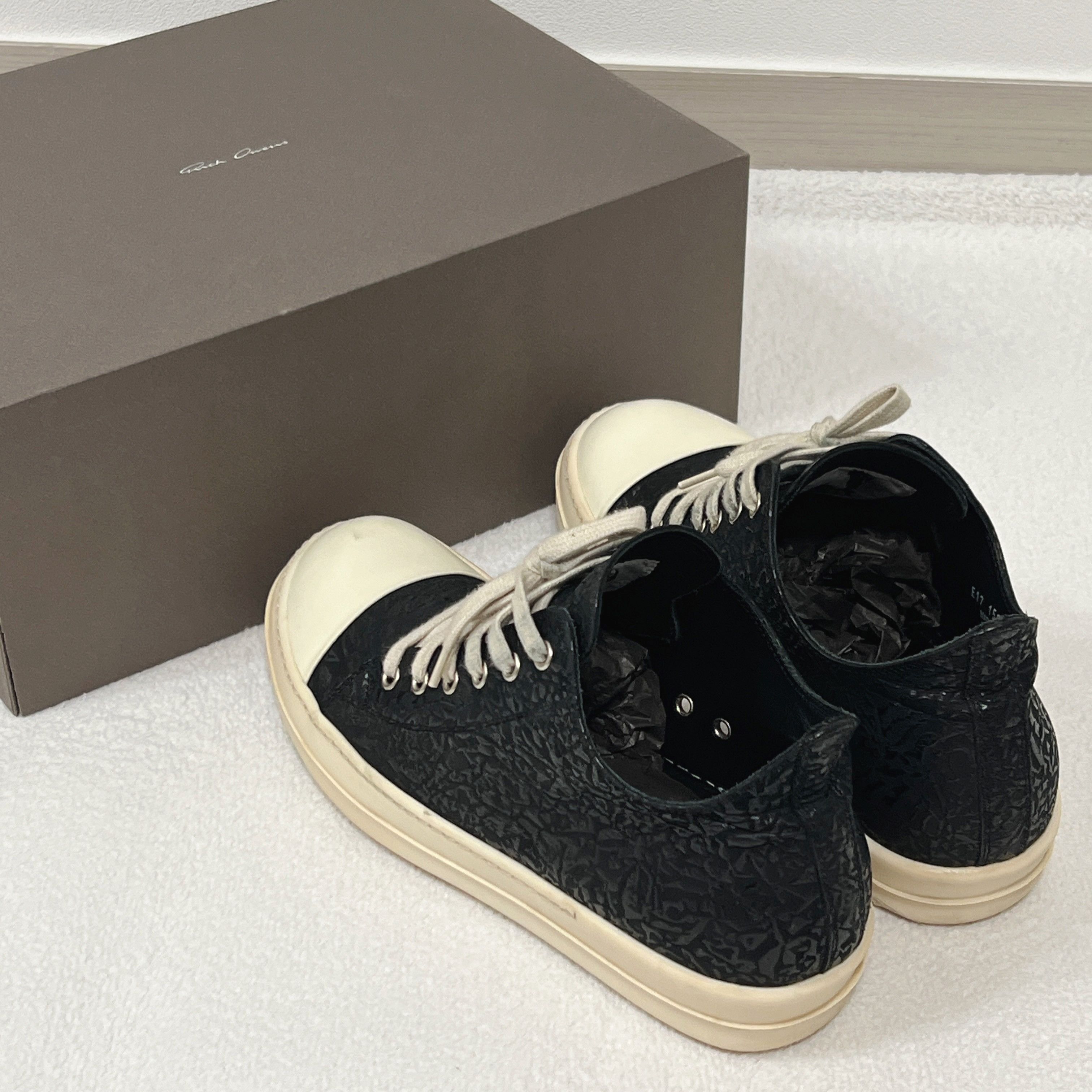 Rick Owens Rick Owens SS17 SCARPE IN PELLE LOW SNEAKERS BLACK/WB Size US 8.5 / EU 41-42 - 2 Thumbnail