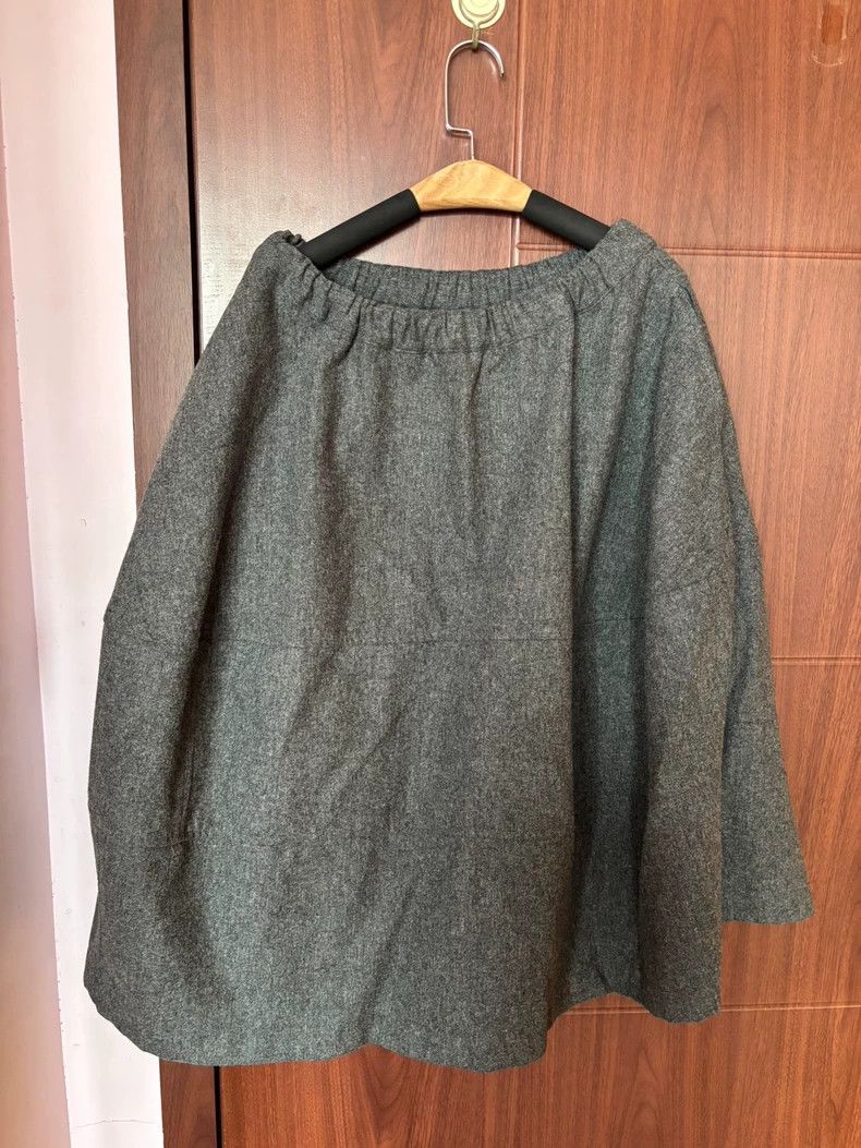 Comme Des Garcons Grey wool half skirt 2505-Nextarrow