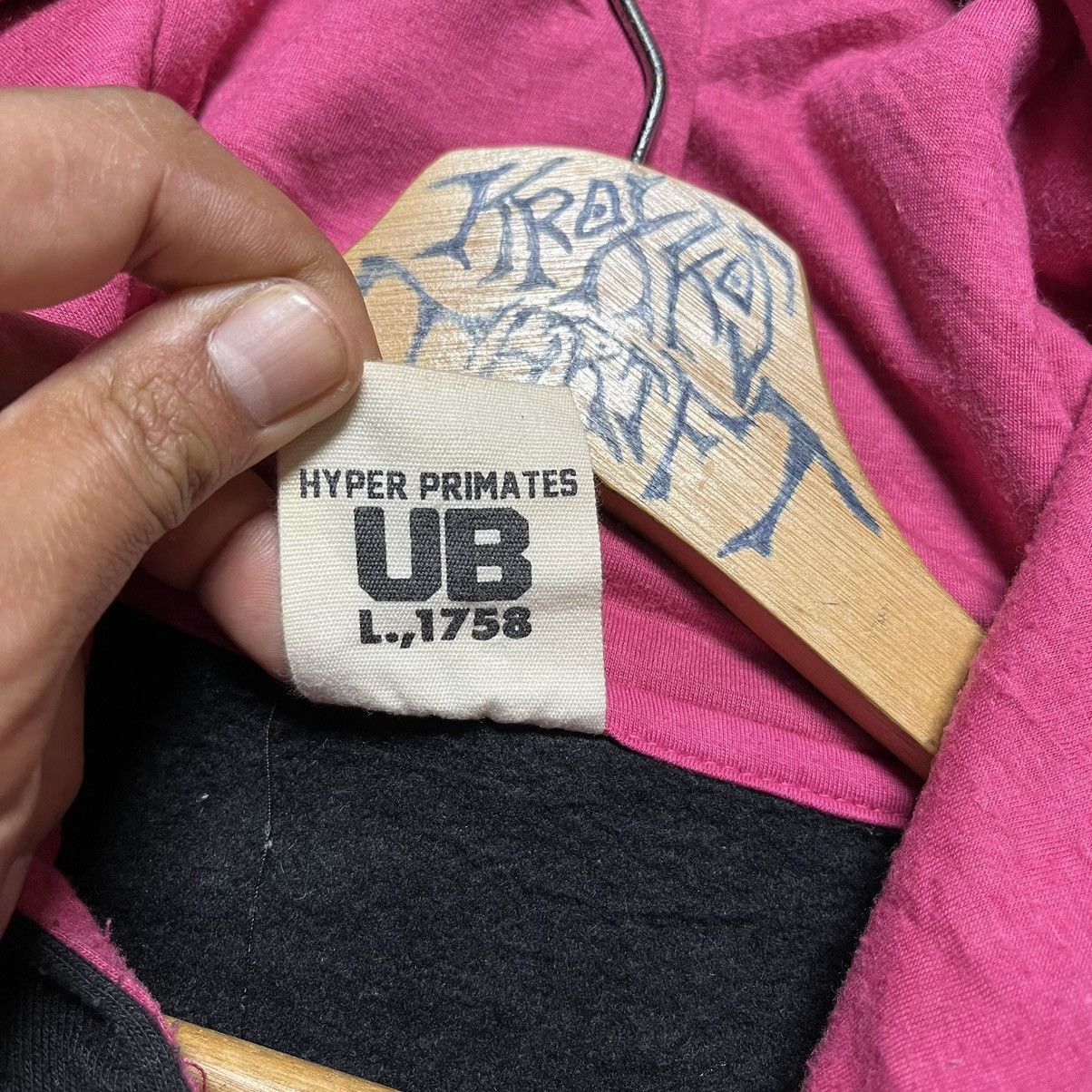 Japanese Brand × Vintage 🔥UITTG Baby APE Monkey Big Logo Baggy Zipper Hoodie Size US XXL / EU 58 / 5 - 7 Thumbnail