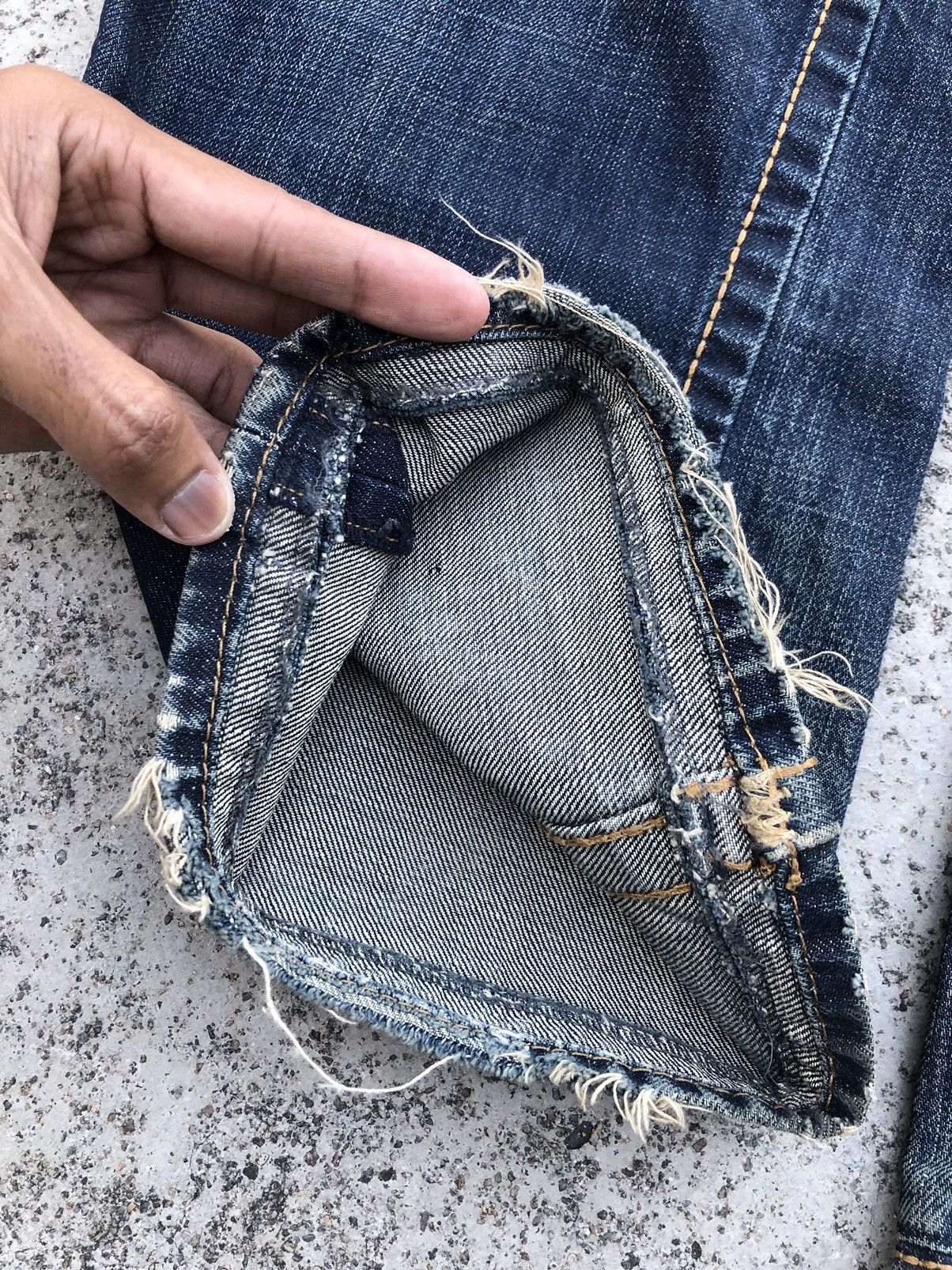 True Religion TRUE RELIGION WASHED BLUE DENIM Size US 31 - 8 Thumbnail
