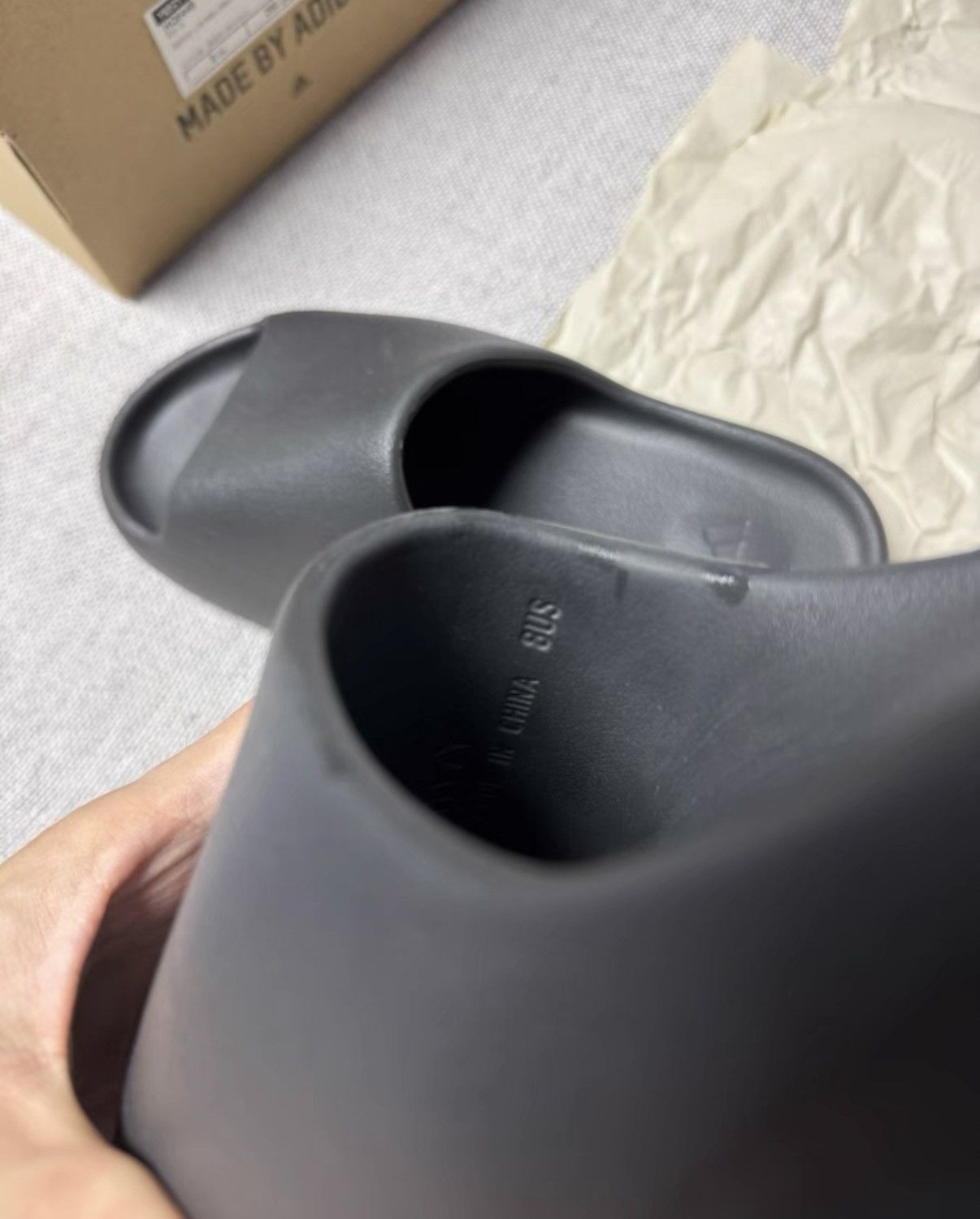 Adidas Adidas Yeezy Slide Onyx HQ6448 K37 Size US 8 / EU 41 - 2 Thumbnail