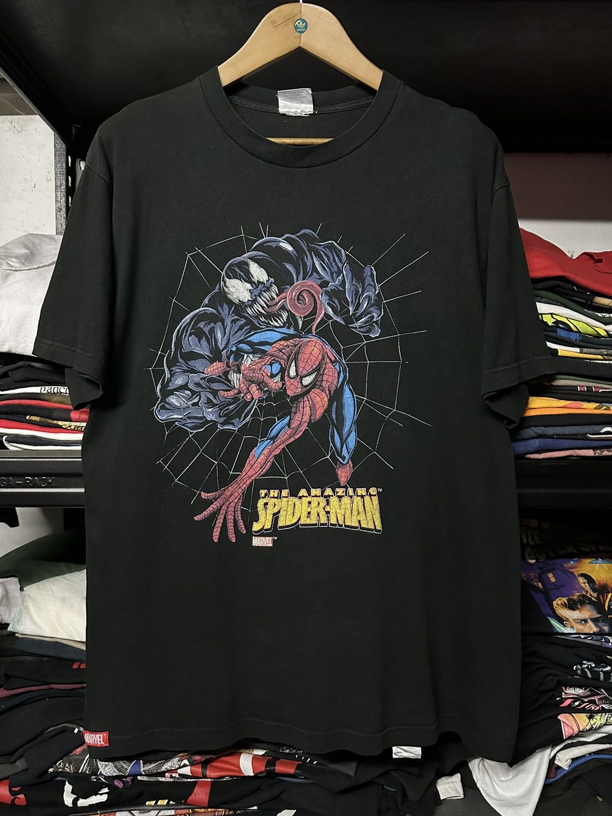 Marvel Comics × Vintage Vintage The Amazing Spider Man Vs Venon Marvel Faded Tee Size US XL / EU 56 / 4 - 1 Thumbnail