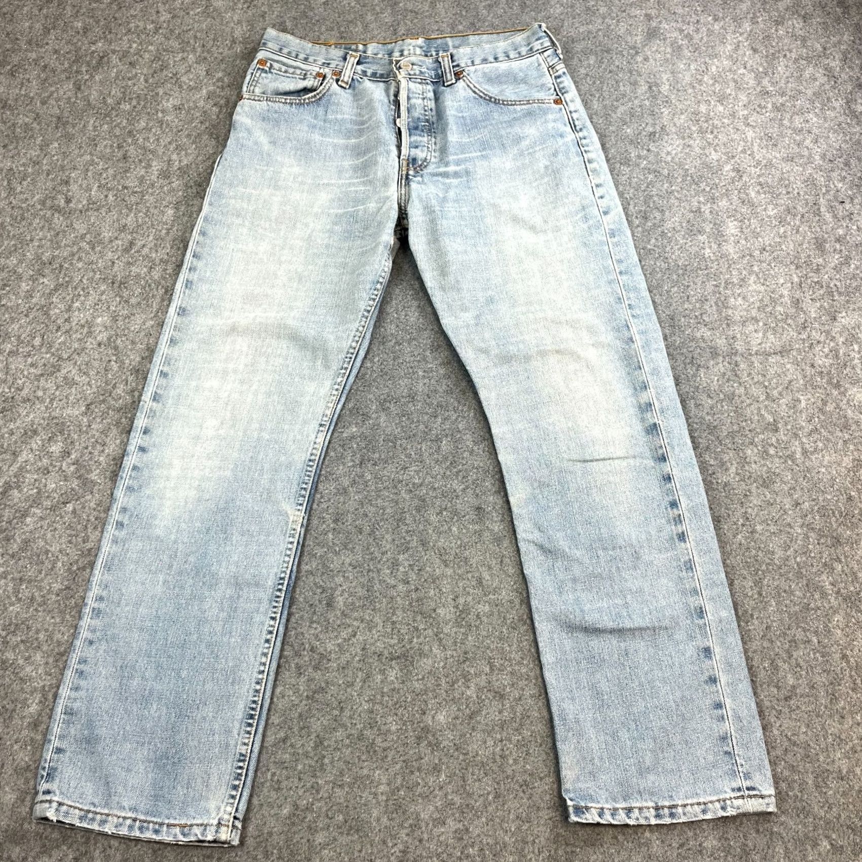 Levi's VINTAGE Levi's 535 Jeans Mens Regular Straight 30 30 Light Blue Button Fly Size US 30 / EU 46 - 2 Thumbnail