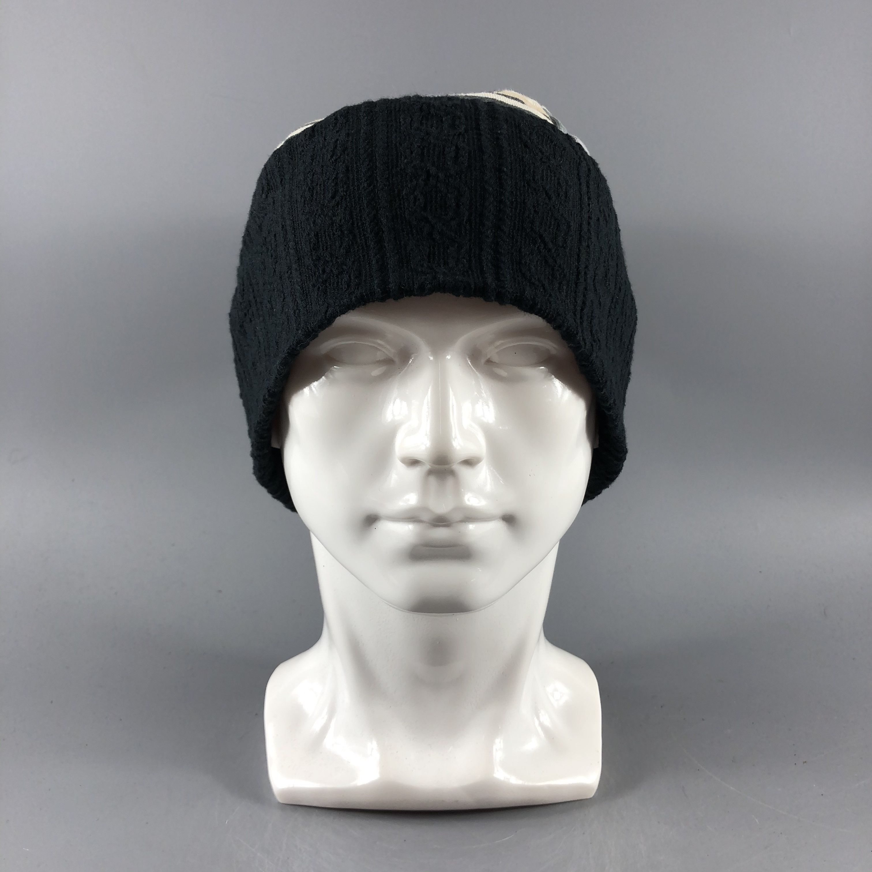 image of Vintage Camouflage Hats Military Beanie Bobble Snow Hat B770, Men's