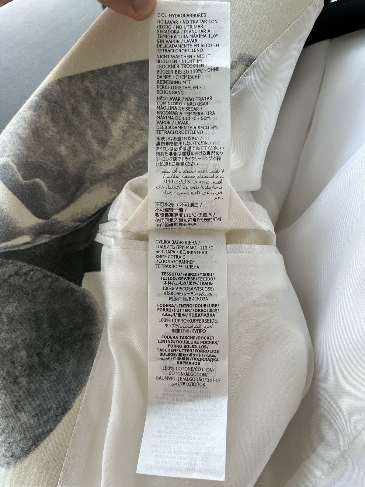 Alexander McQueen $4,200 Super Runway Alexander McQueen Blazer Brand New Size 52R - 13 Thumbnail