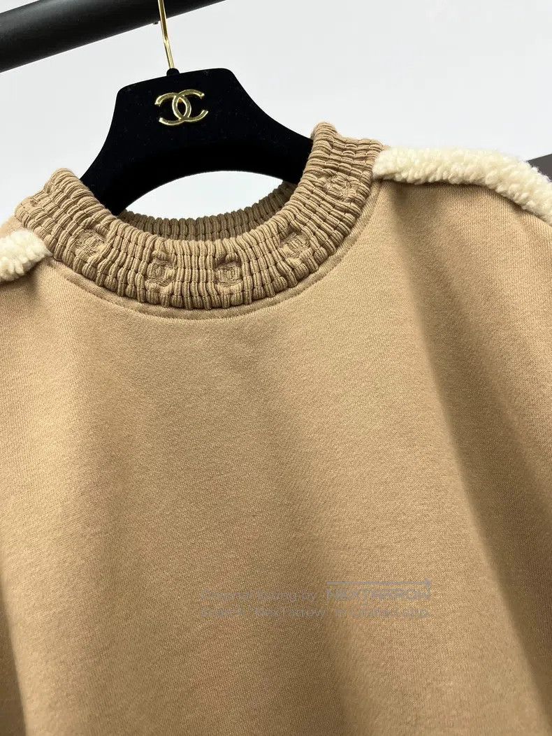 Chanel Chanel 24K khaki teddy lamb wool stitching sweatshirt Size S / US 4 / IT 40 - 2 Thumbnail