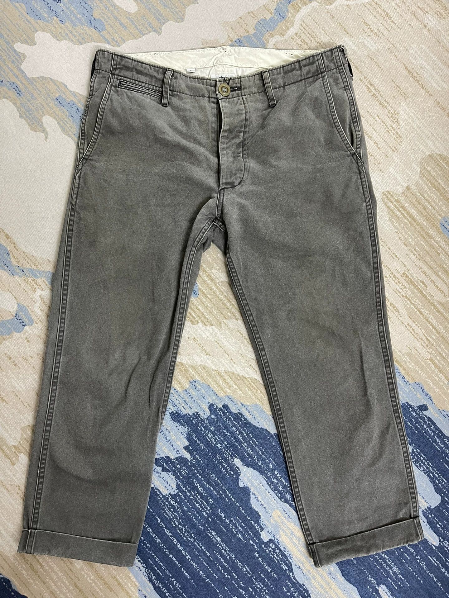 Visvim visvim dark grey cropped pants Size US 32 / EU 48 - 1 Thumbnail