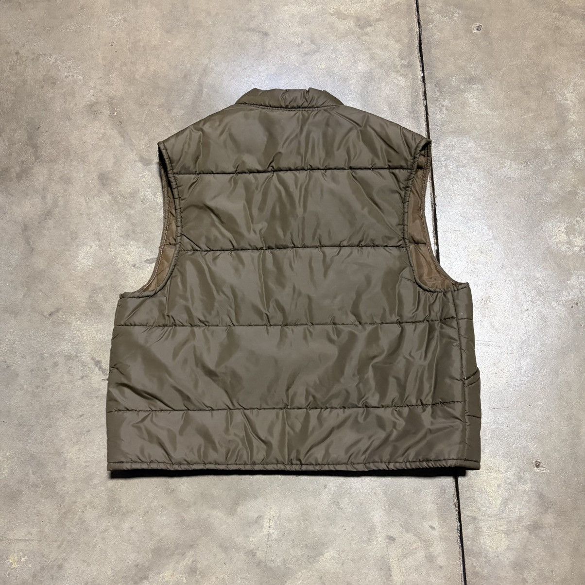 Vintage Vintage 80s Brown Puffer Vest Quilted Case IH Farming USA Size US XL / EU 56 / 4 - 7 Thumbnail