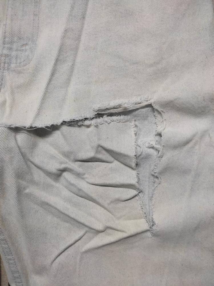 Levi's × Levi's Vintage Clothing LEVIS DISTRESSED JEANS VINTAGE Size US 37 - 8 Thumbnail