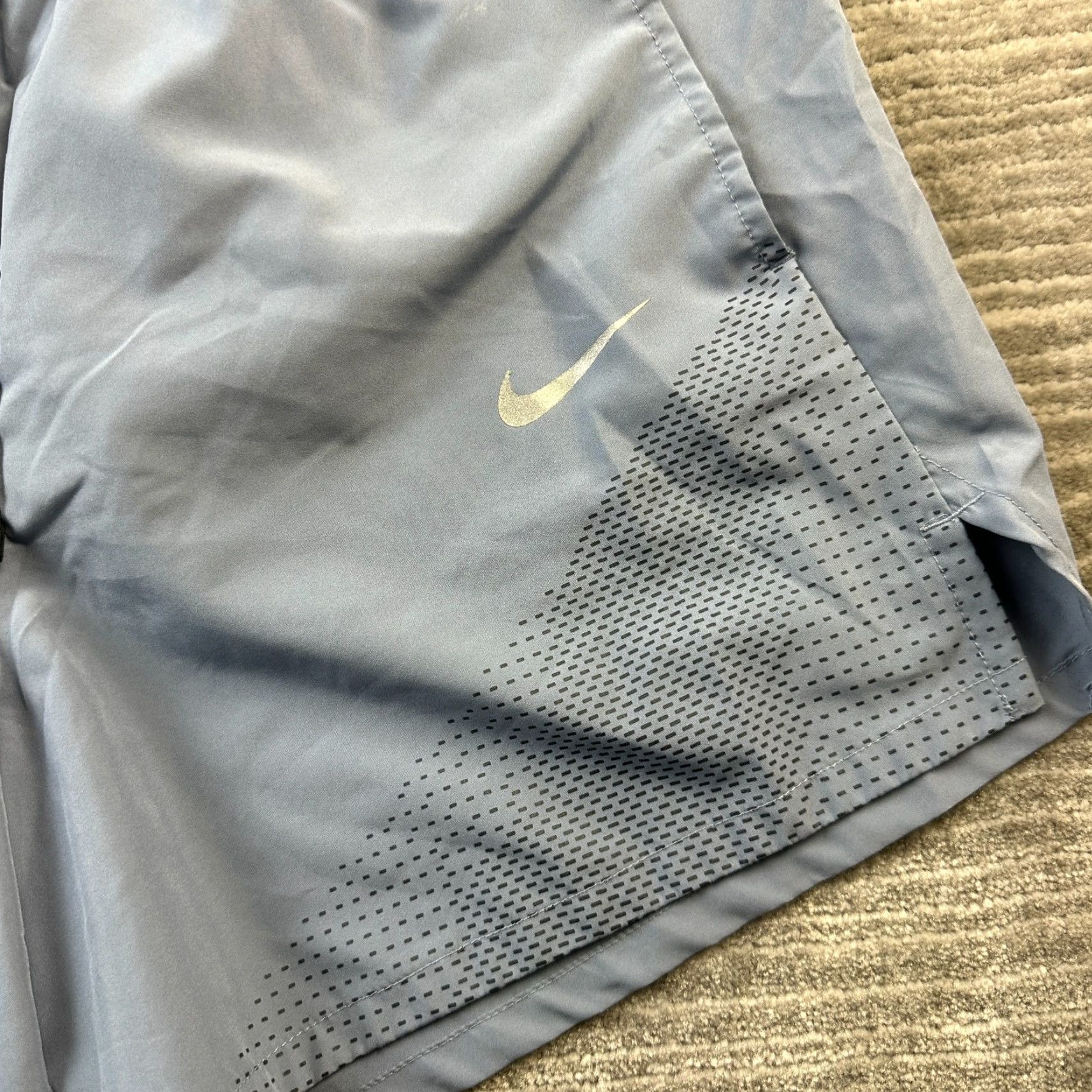Nike Nike Shorts Mens Large Blue 5" Running Division Lined Size US 33 - 3 Thumbnail