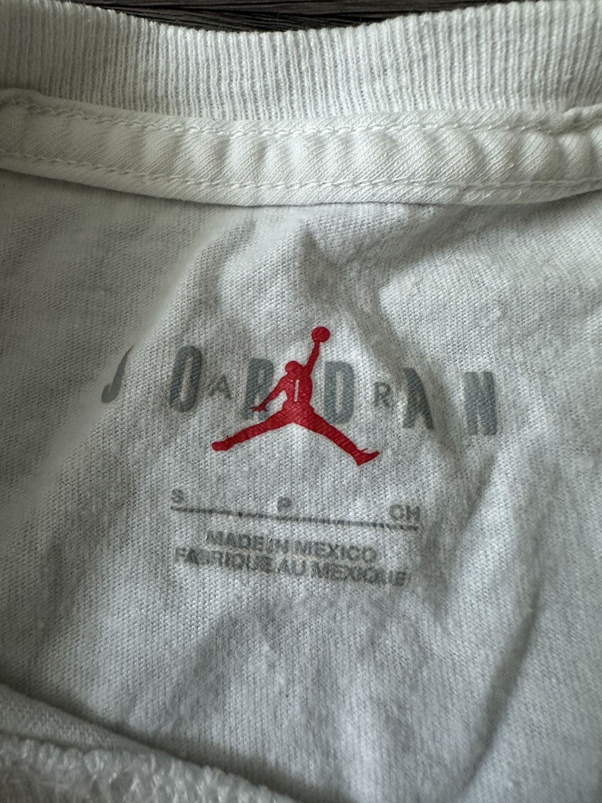 Nike Nike jordan big logo t shirt hype vintage Size US S / EU 44-46 / 1 - 3 Thumbnail