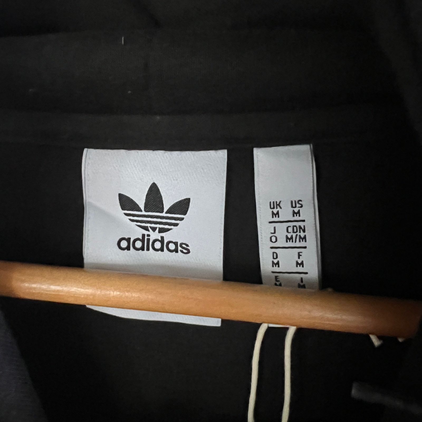 Adidas Adidas Original Men's Black Hoodie NWT M 22x27 NWT Size US M / EU 48-50 / 2 - 7 Thumbnail