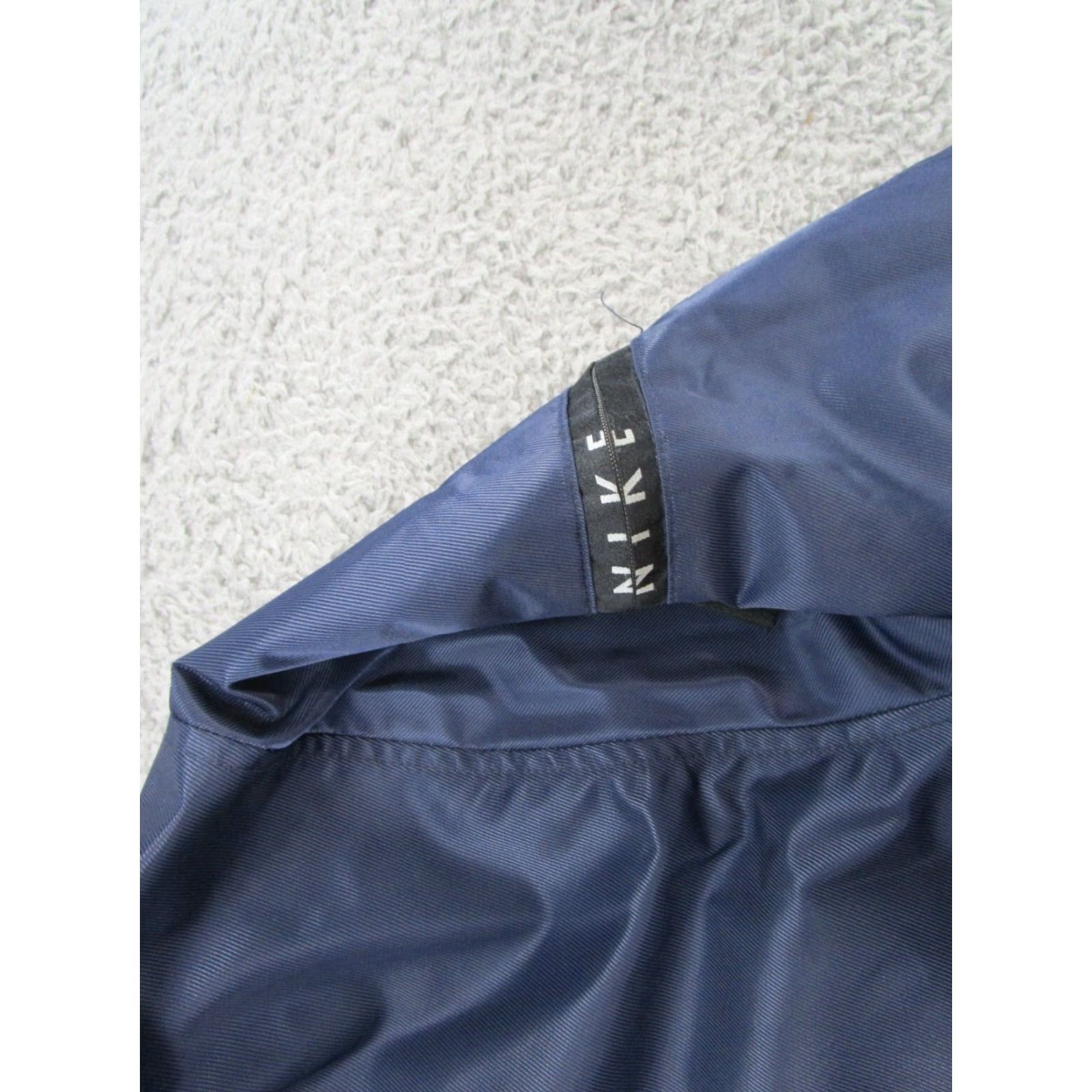 Nike VINTAGE Nike Swoosh Reversible Fleece Jacket Men Large Blue Logo Embroidered 90s 2000s Jacket Zip Reversible Mens Size US L / EU 52-54 / 3 - 2 Thumbnail