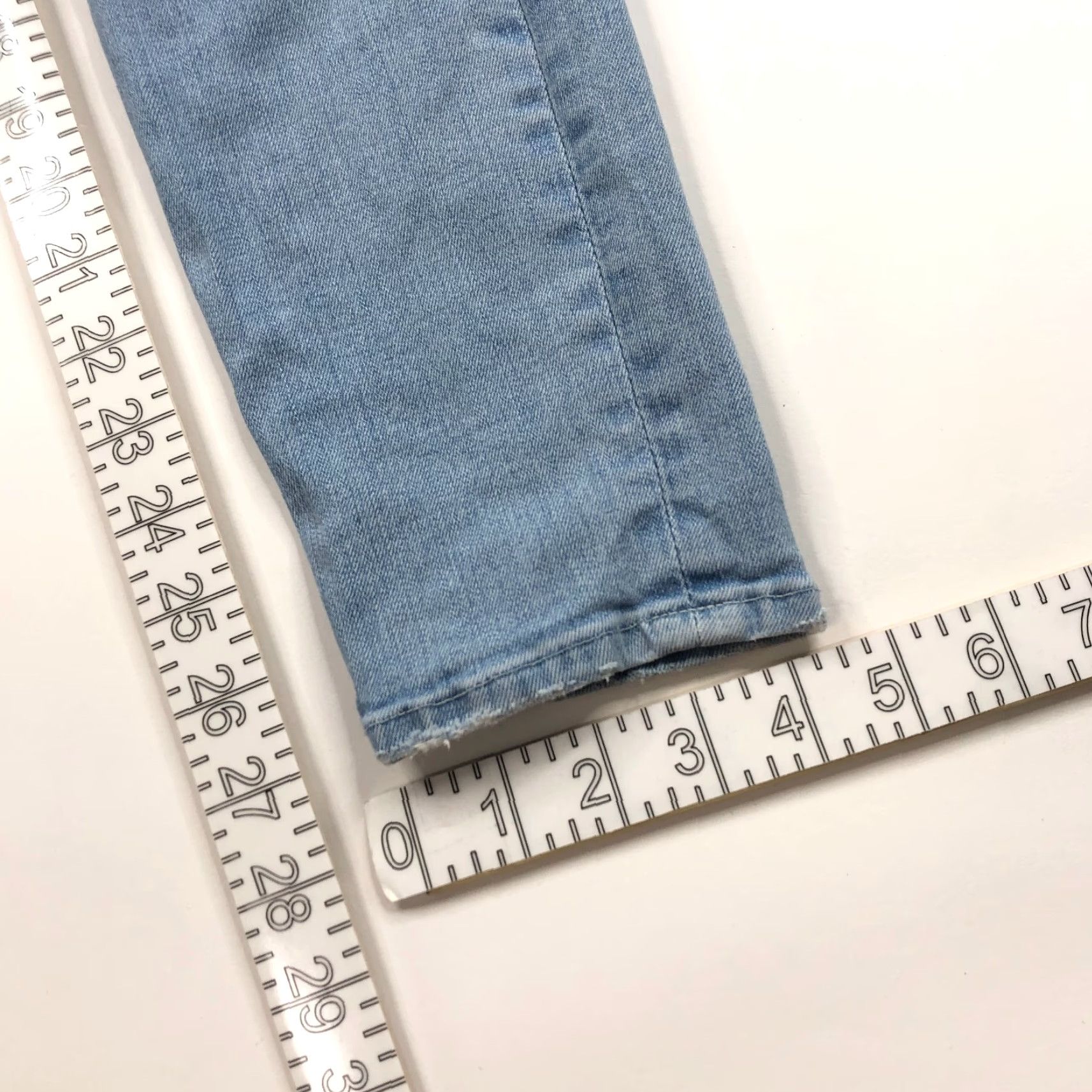 Frame FRAME Le High Skinny Crop 27 (Fits 28W 27L) Mid Rise Denim Jeans HRJ FRAME Jeans Distressed Cropped 5-Pocket Womens II Size 27" / US 4 / IT 40 - 5 Thumbnail