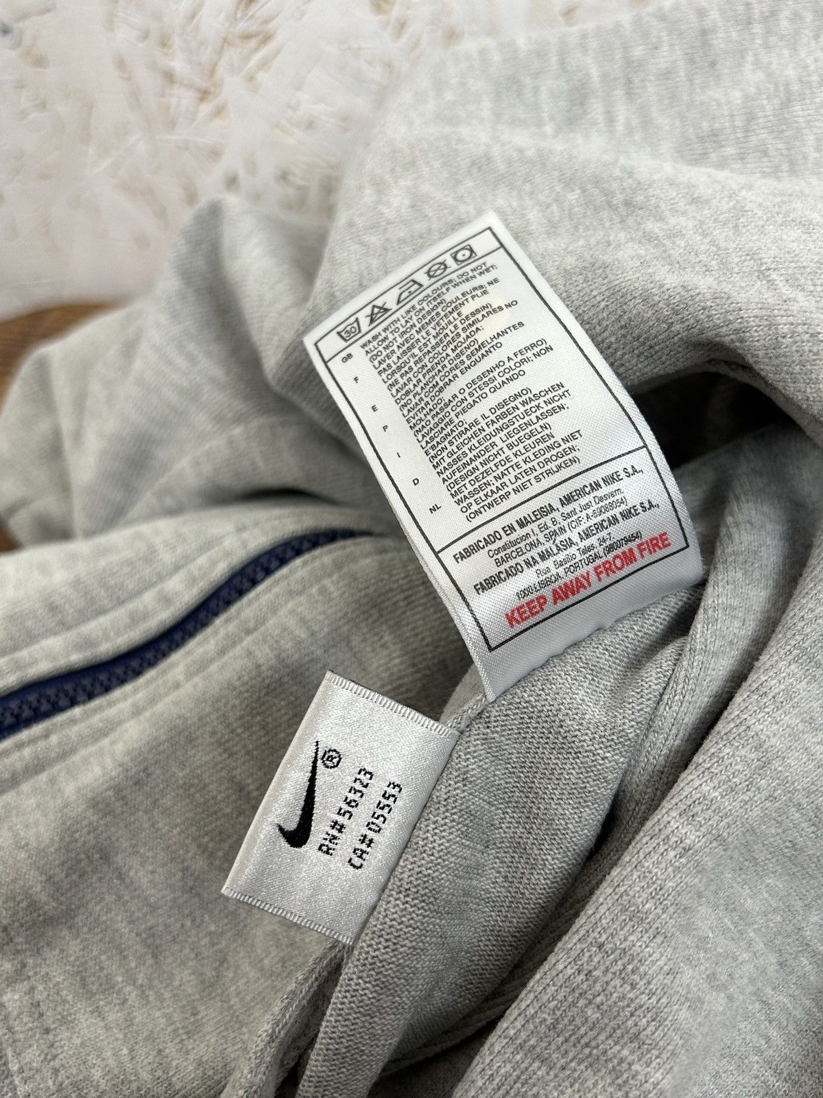 Nike 90s Vintage Nike Reversible Hooded Bomber Jacket Size US S / EU 44-46 / 1 - 19 Thumbnail
