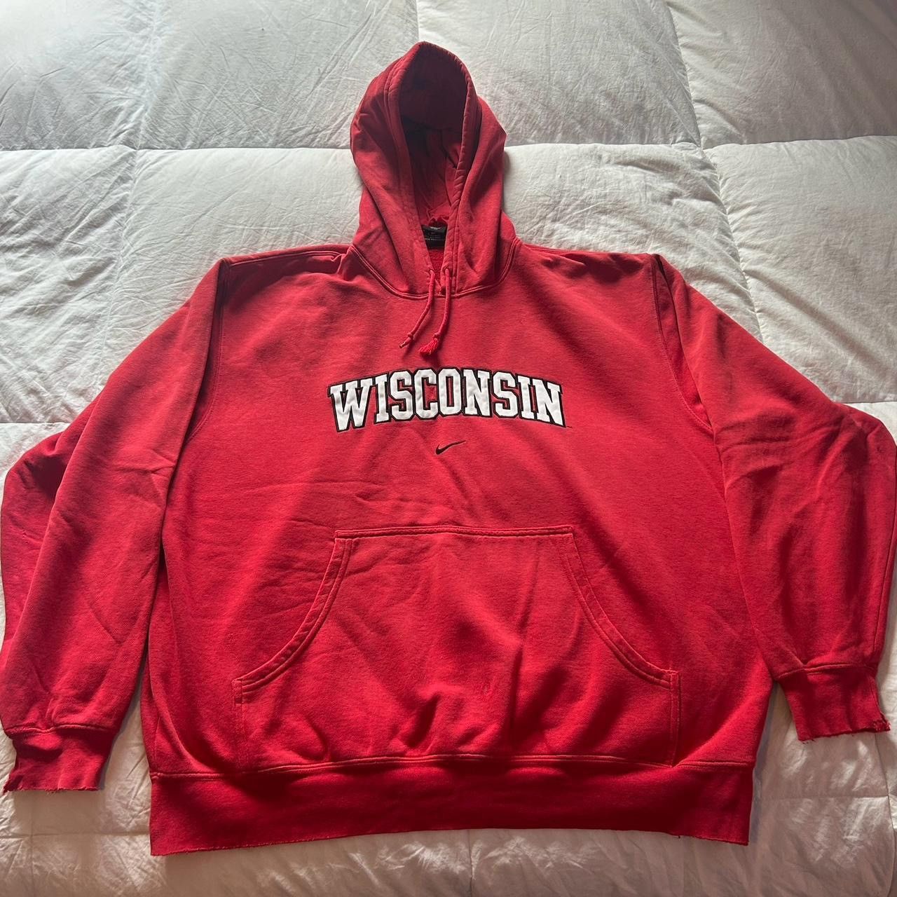 Nike Vintage 90s Nike Center Swoosh Wisconsin Badgers Hoodie Size US L / EU 52-54 / 3 - 1 Thumbnail
