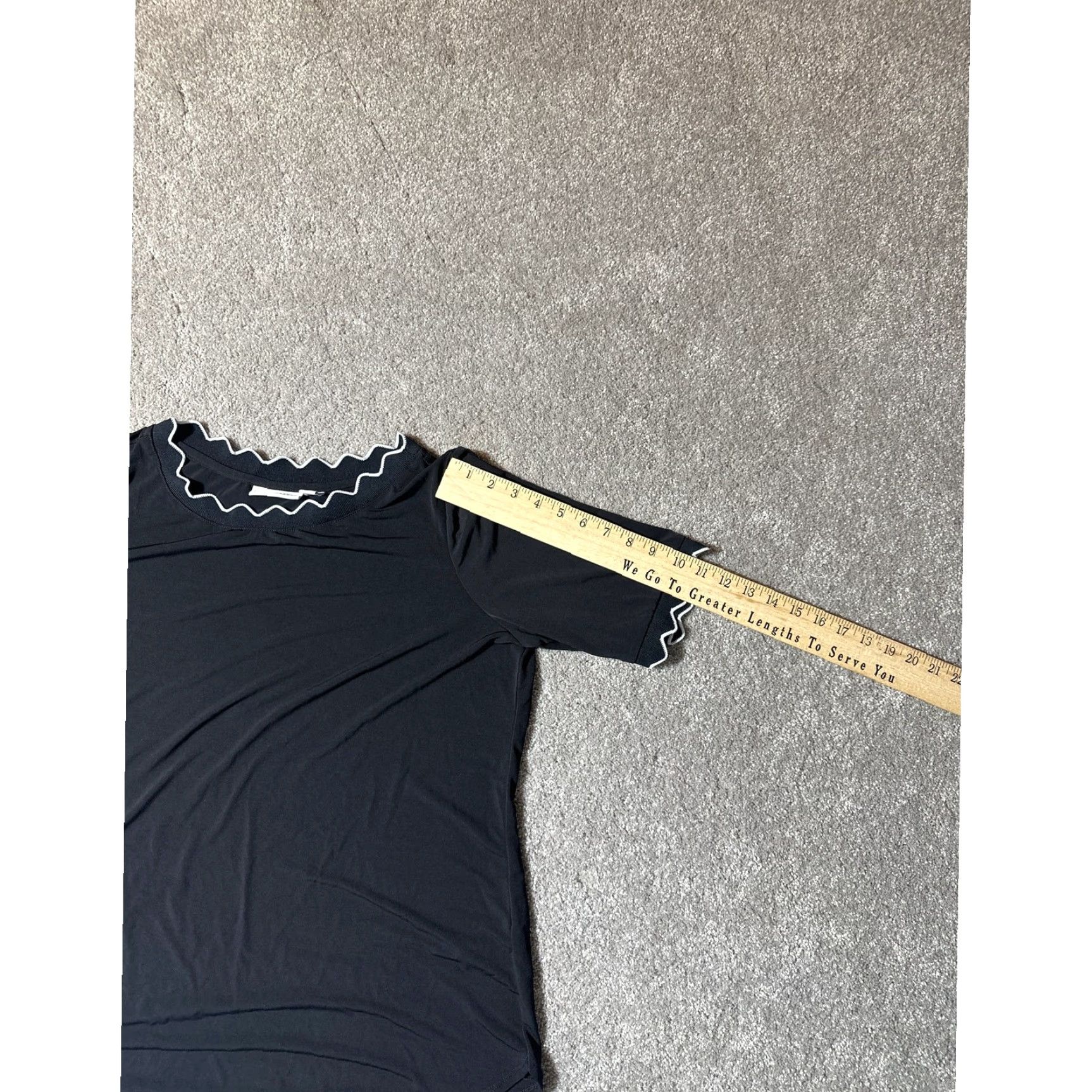 Vintage Susan Graver Blouse L Casual Women Round Neck Short Sleeve Solid Jersey Polyester Blend Black Vintage No Size L / US 10 / IT 46 - 4 Thumbnail