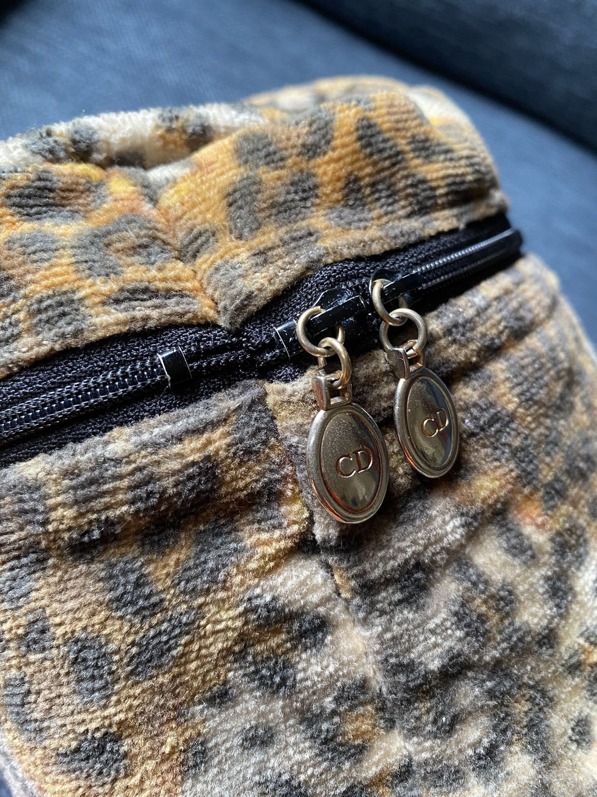 Dior Christian Dior CD Leopard Mini Vanity Bag. Size ONE SIZE - 4 Thumbnail